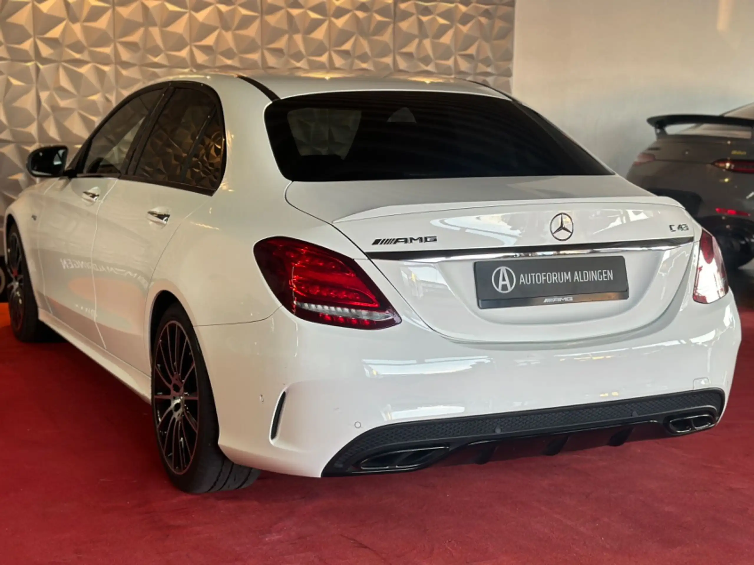 Mercedes-Benz - C 43 AMG