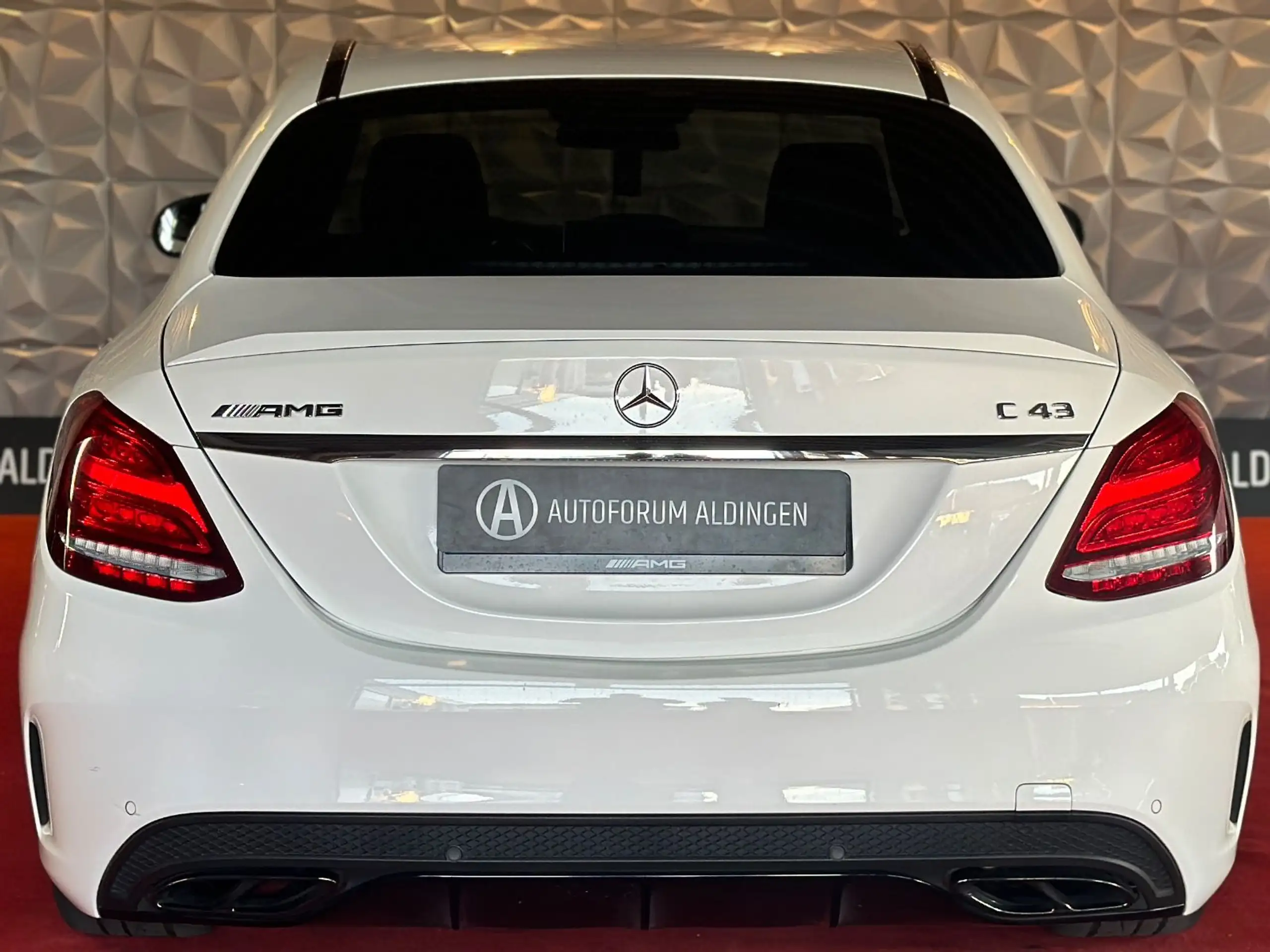 Mercedes-Benz - C 43 AMG