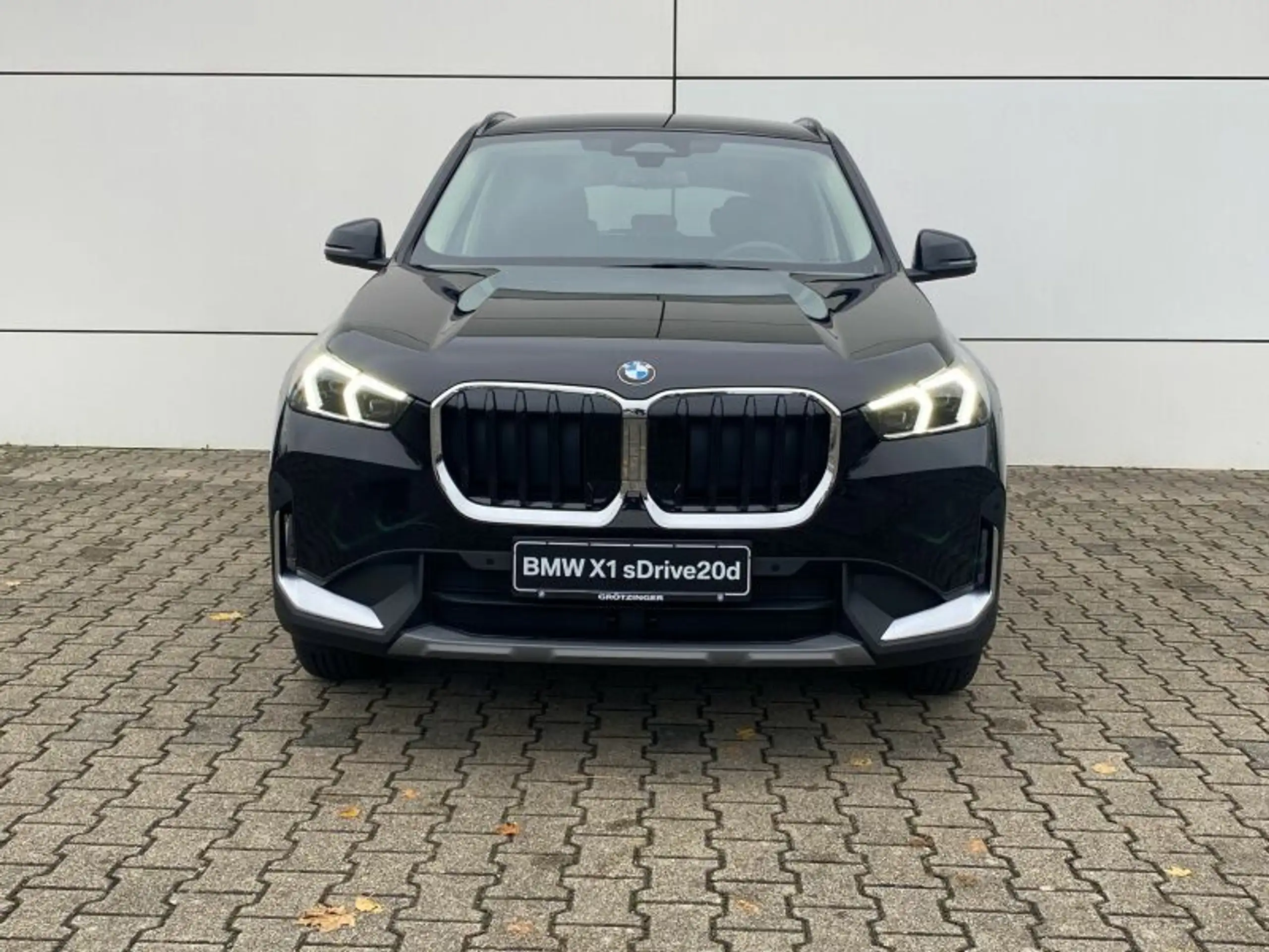 BMW - X1