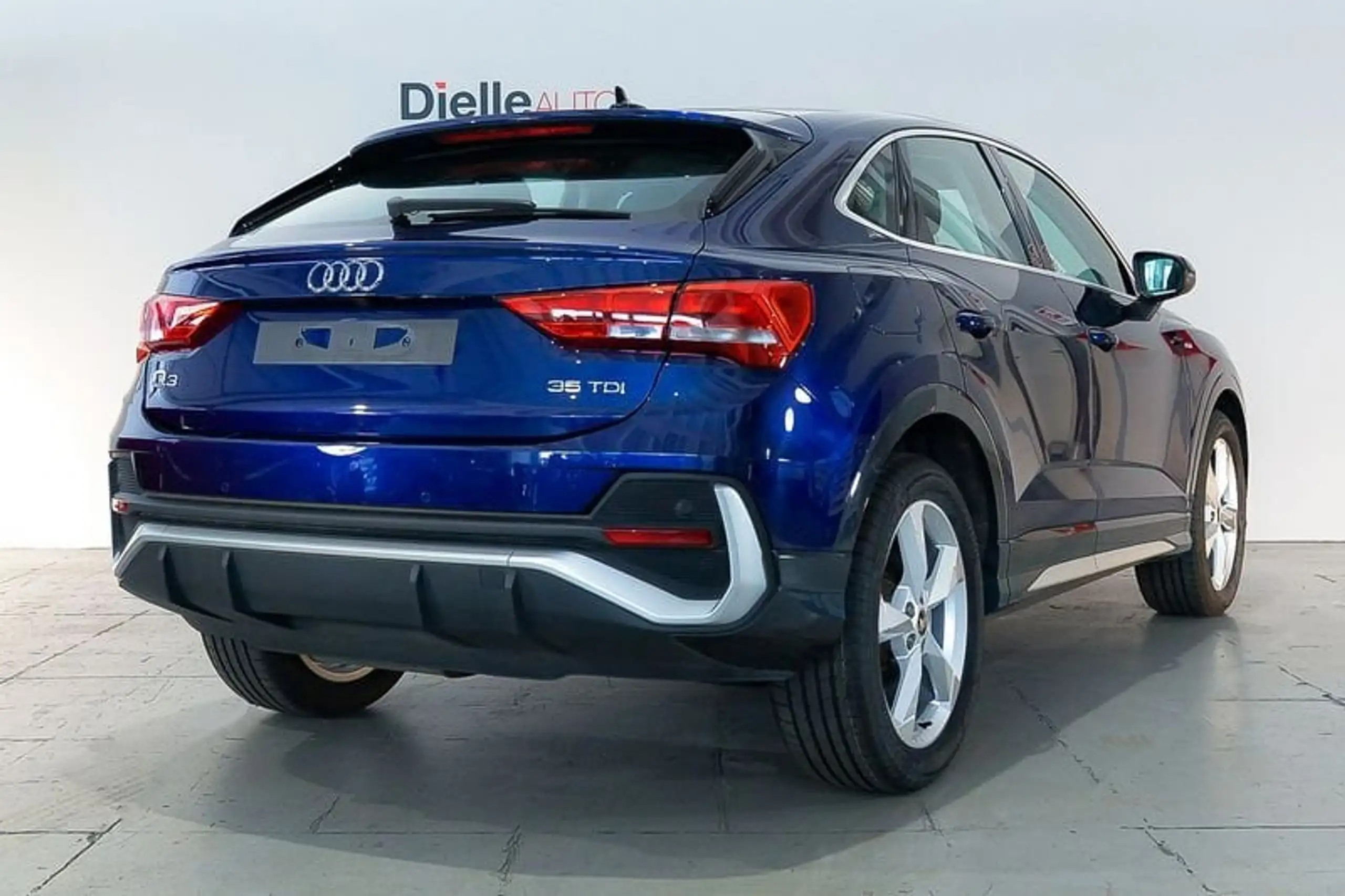 Audi - Q3