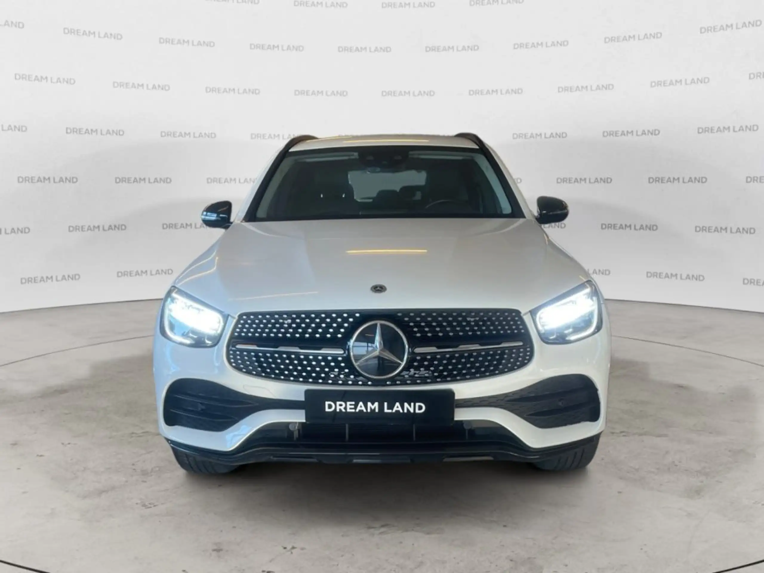 Mercedes-Benz - GLC 220