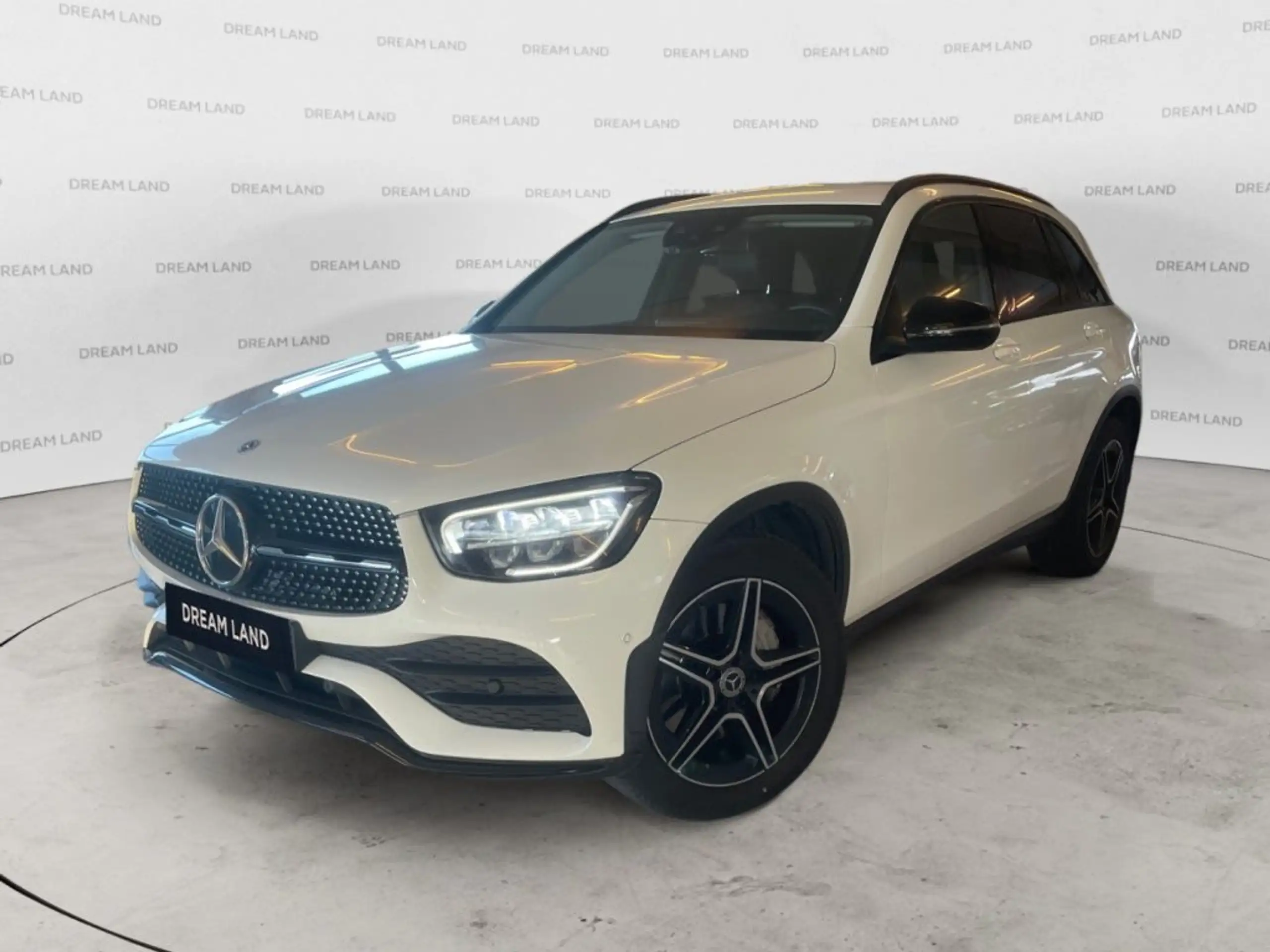 Mercedes-Benz - GLC 220