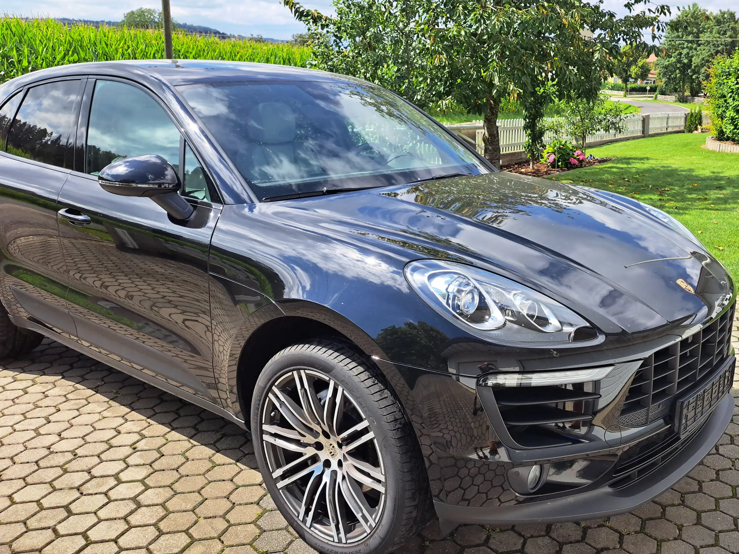 Porsche - Macan