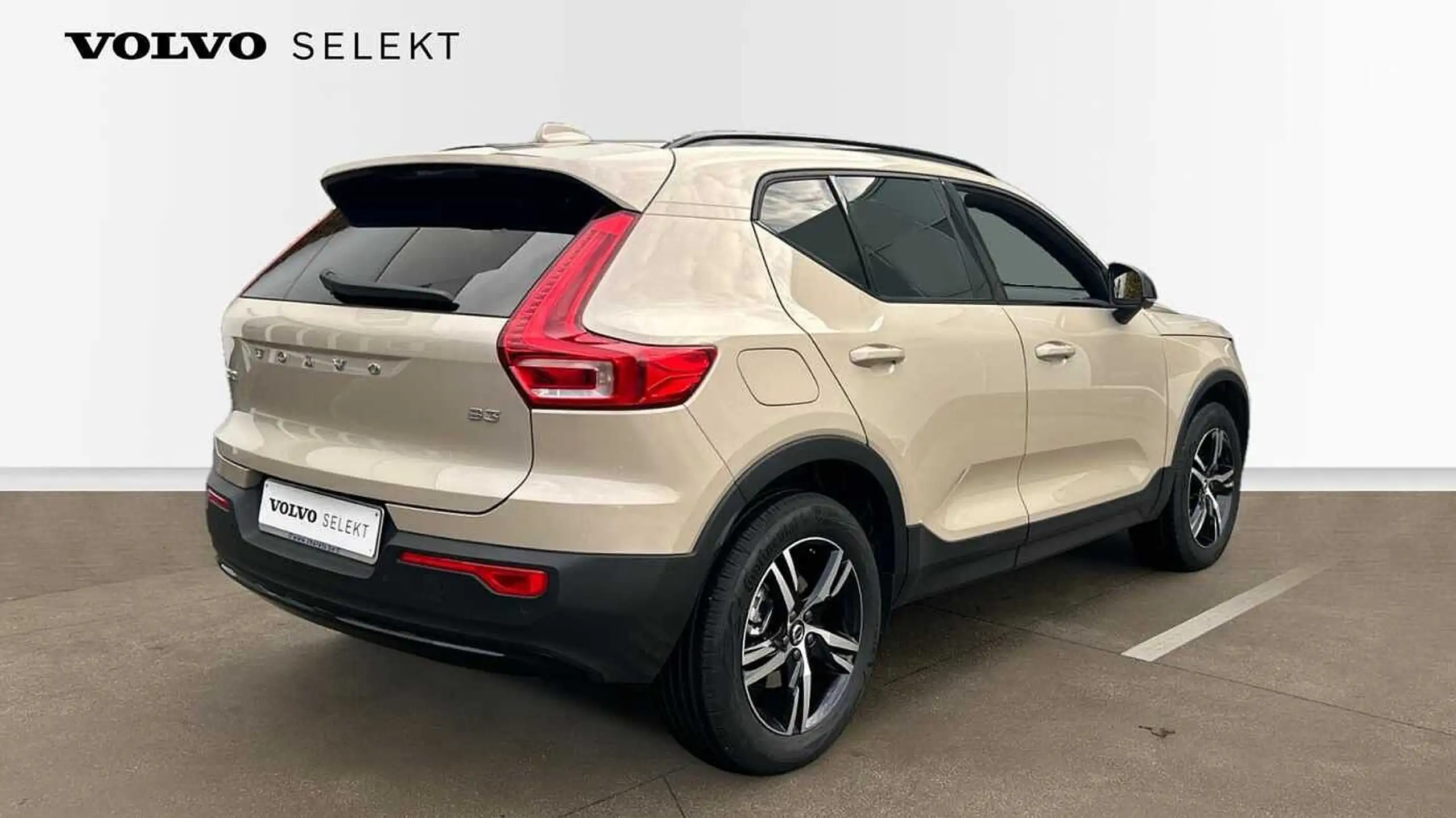 Volvo - XC40