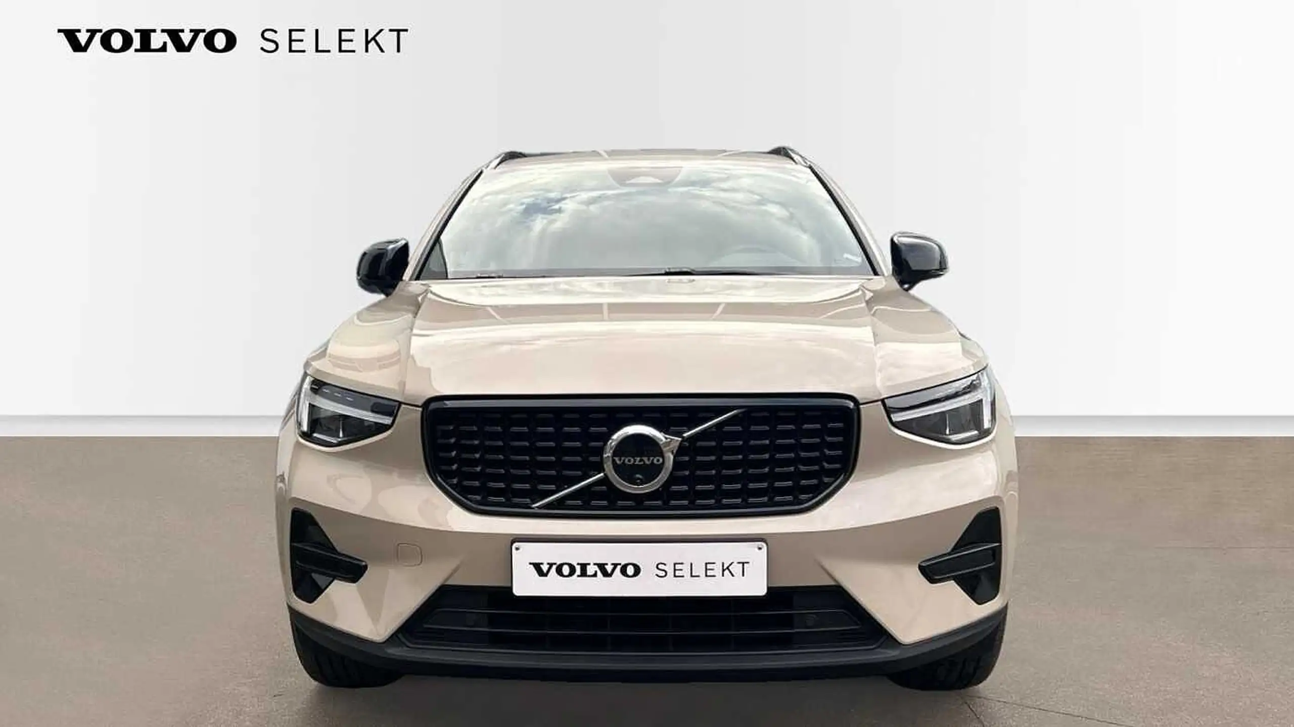 Volvo - XC40