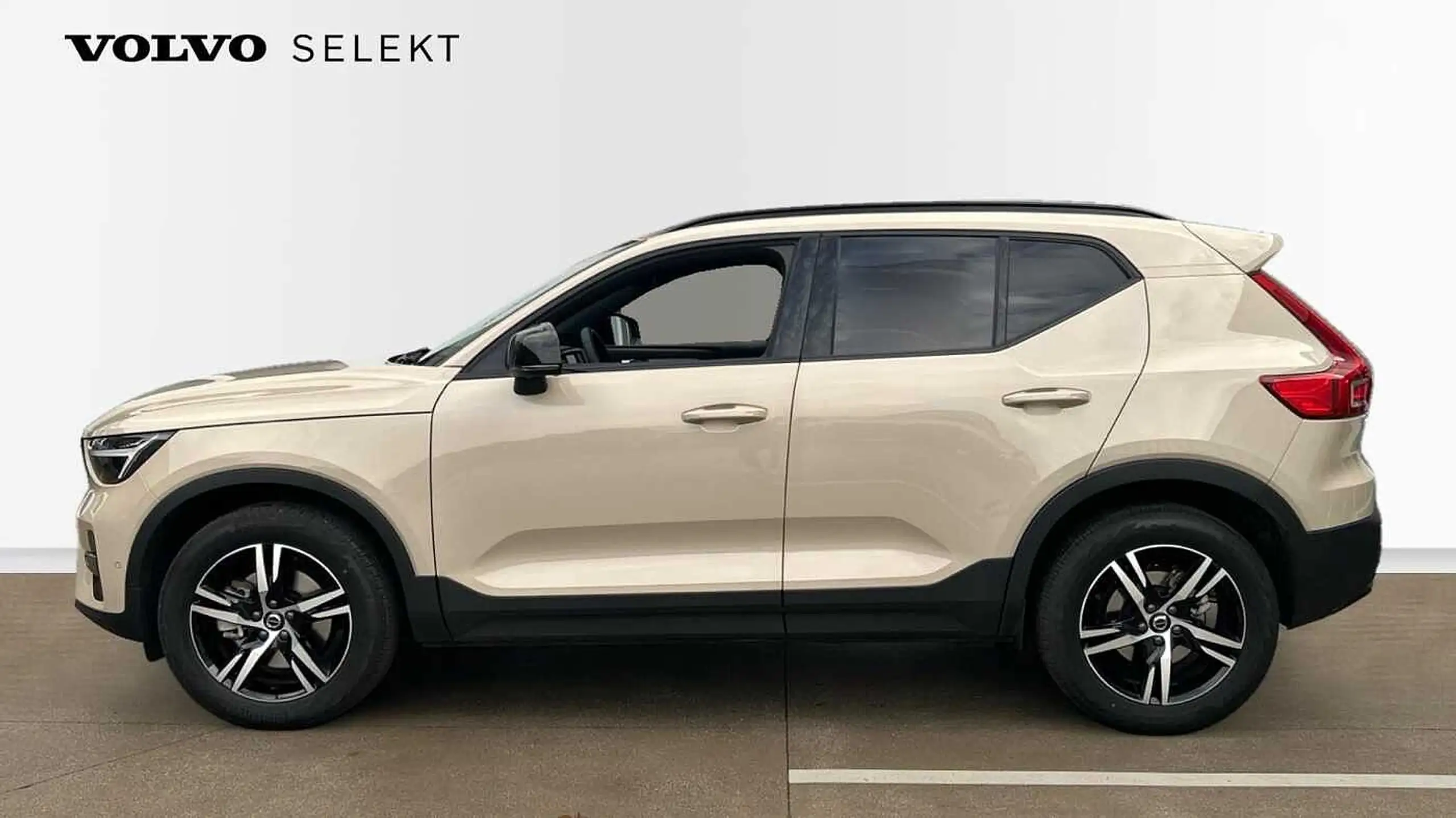 Volvo - XC40