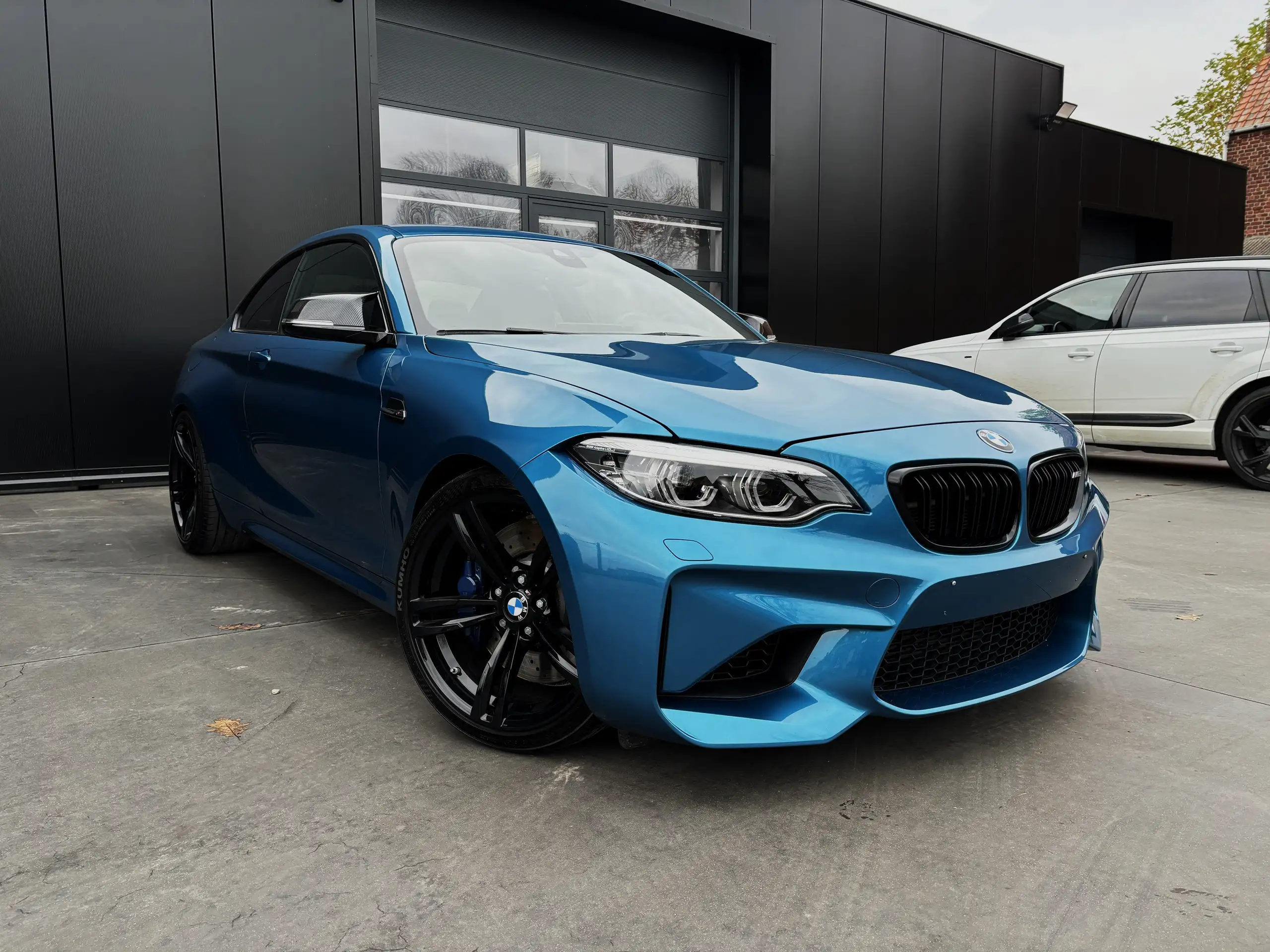 BMW - M2