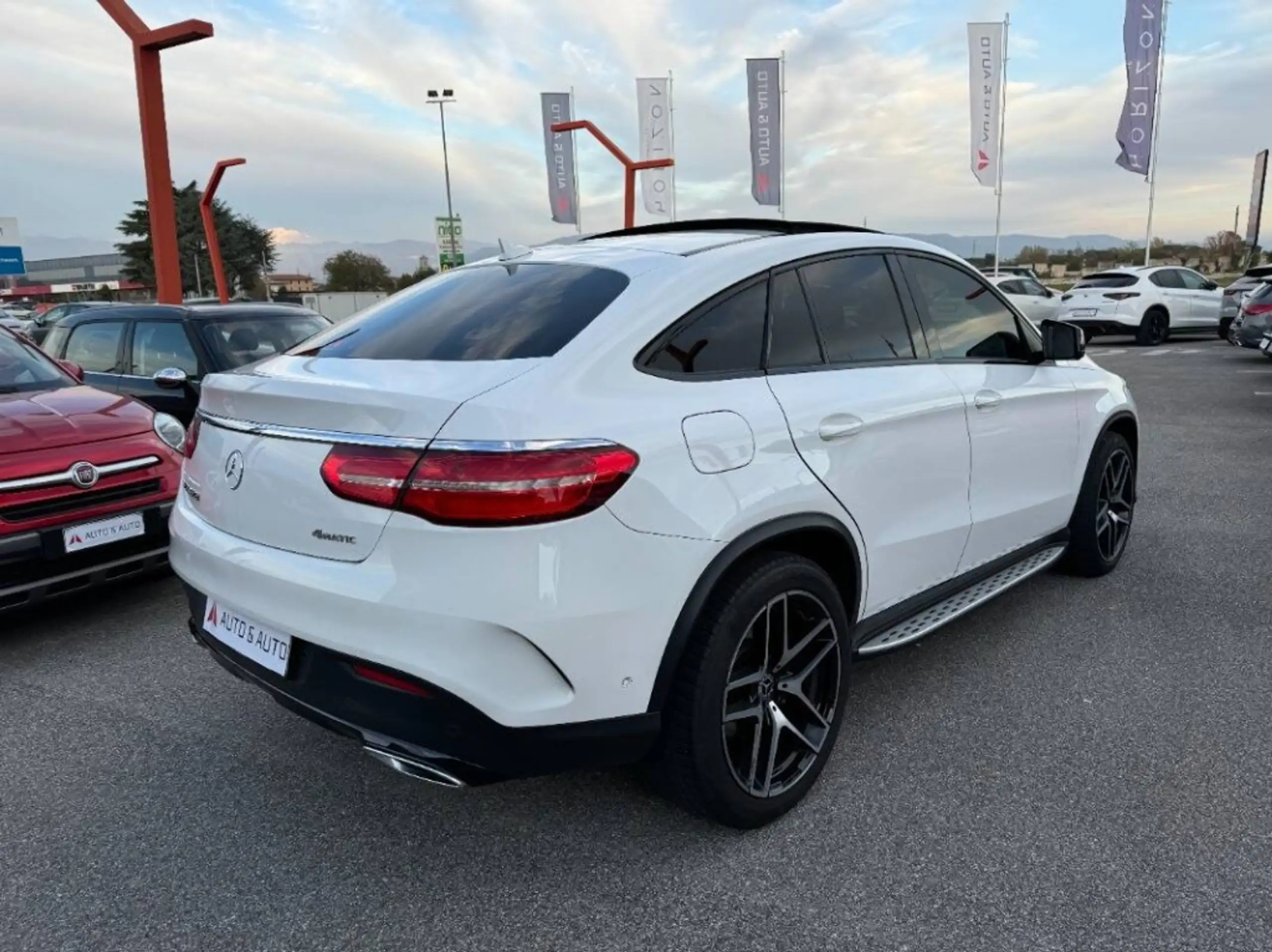 Mercedes-Benz - GLE 350