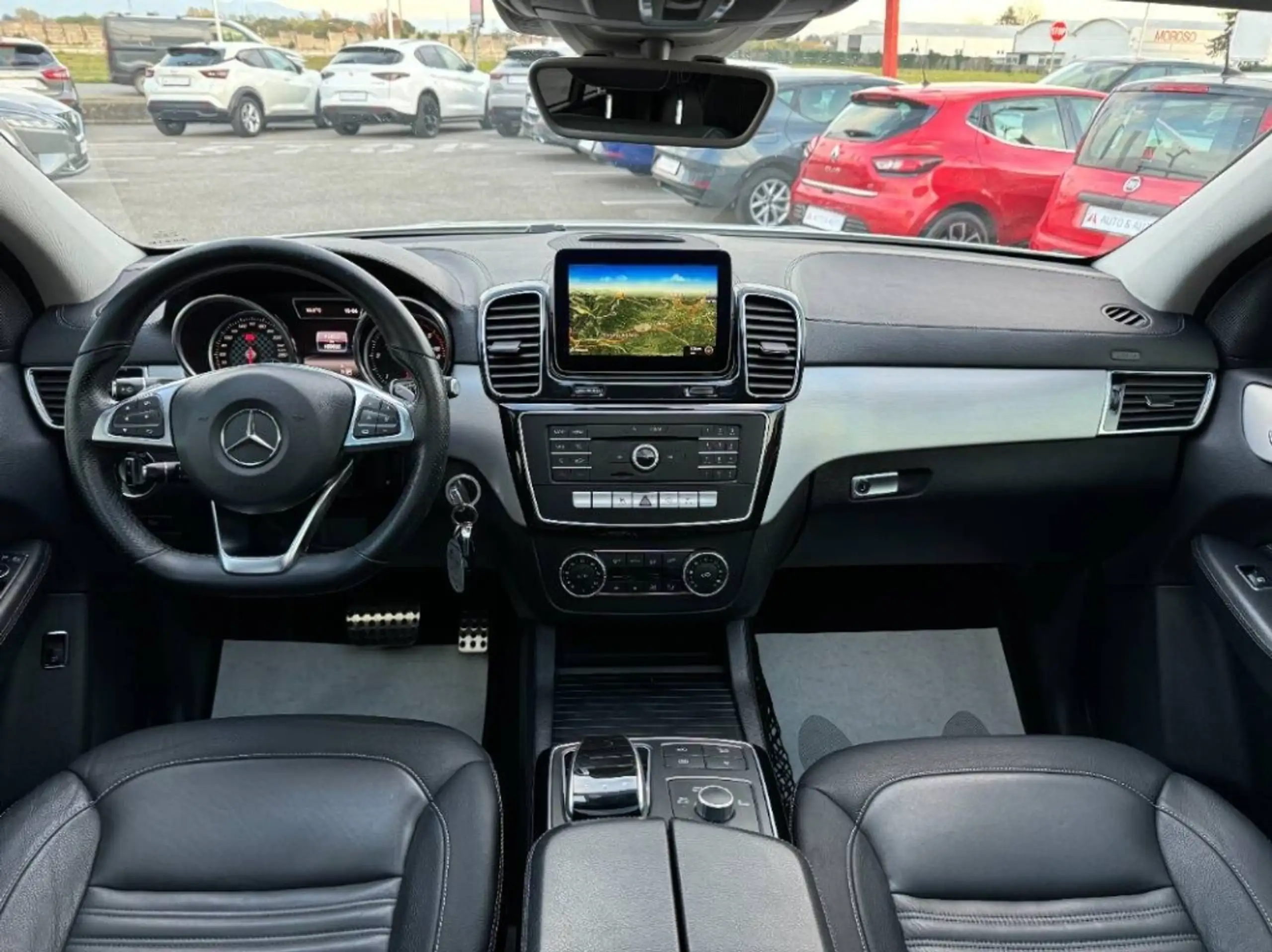 Mercedes-Benz - GLE 350