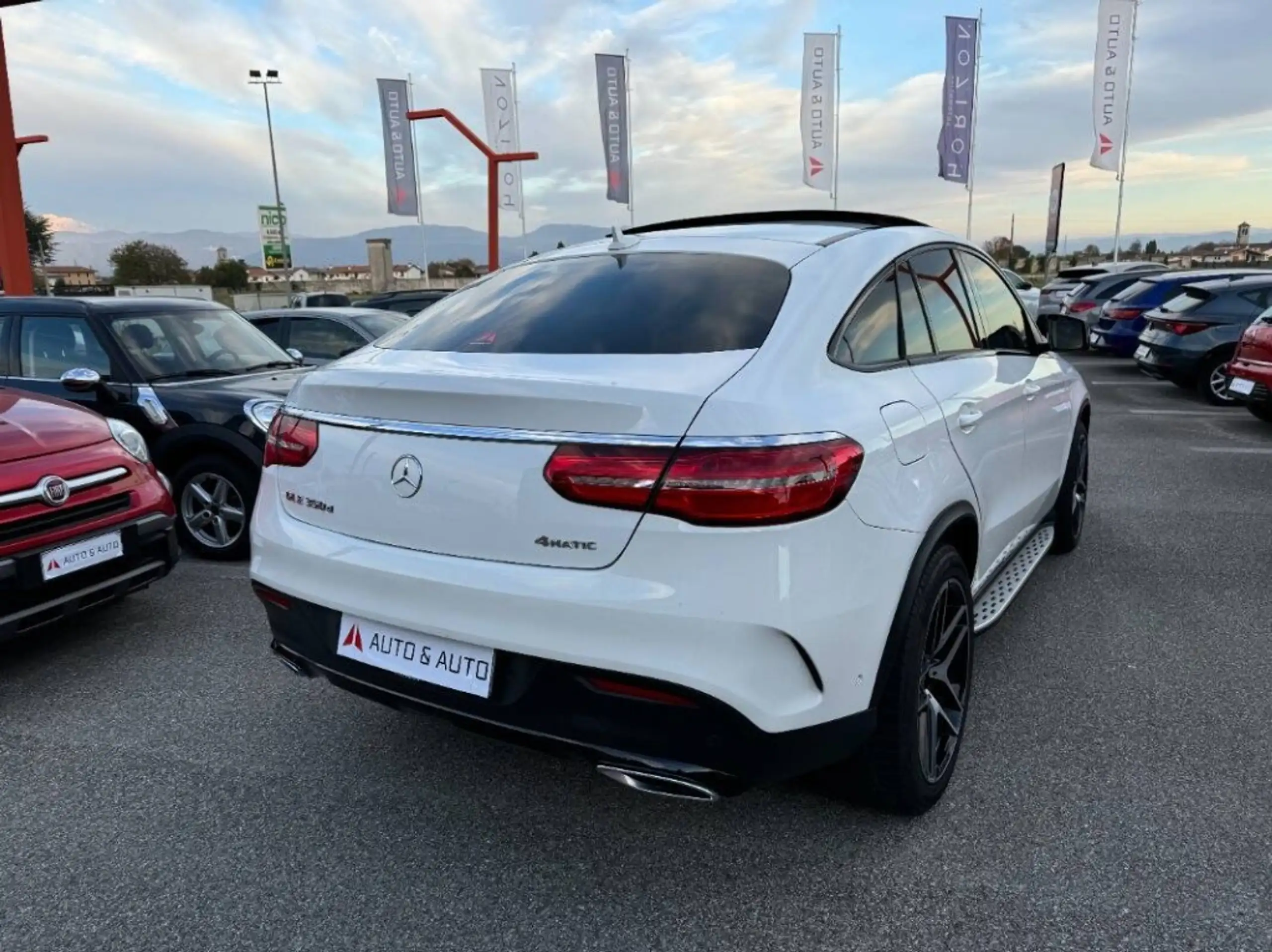 Mercedes-Benz - GLE 350