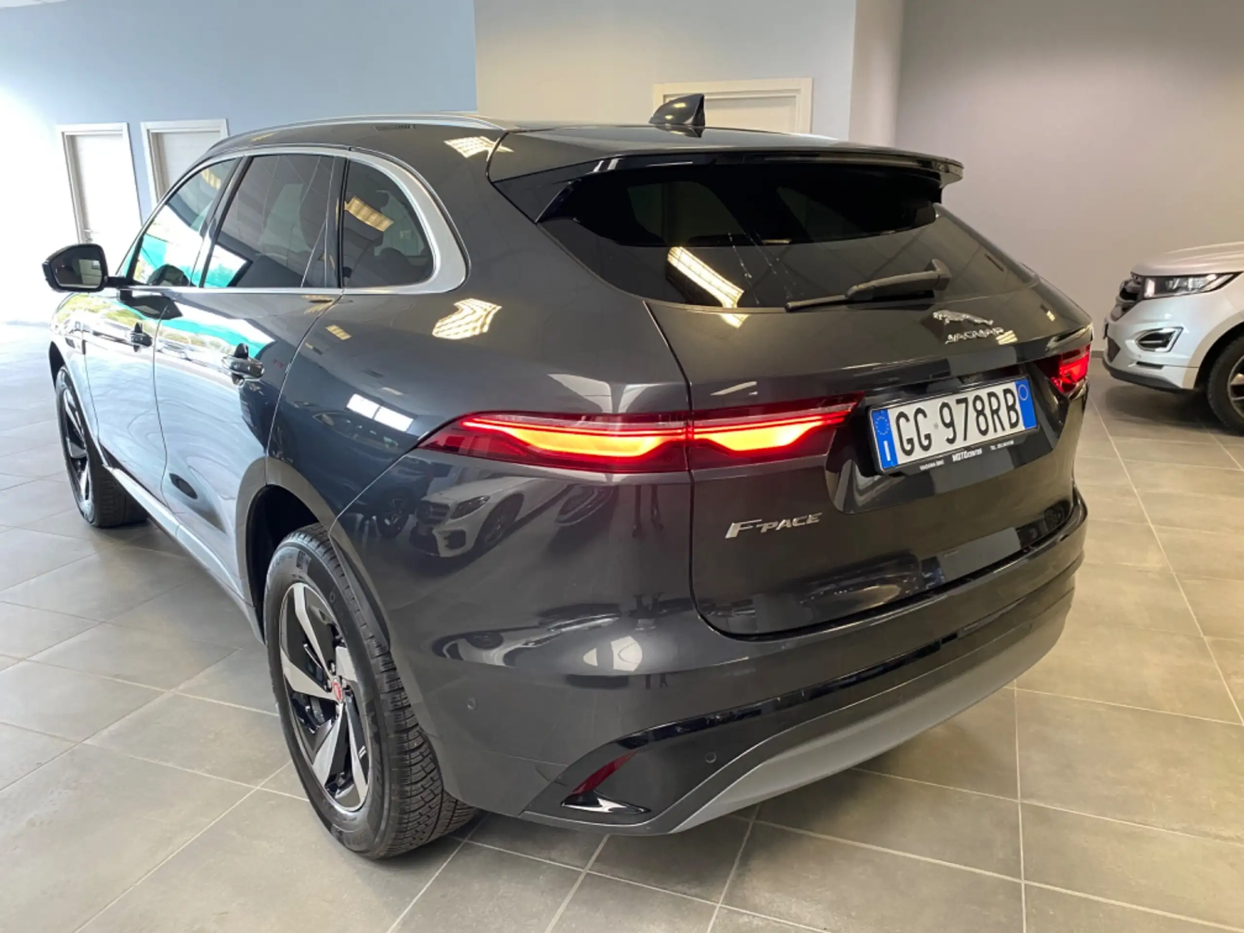 Jaguar - F-Pace