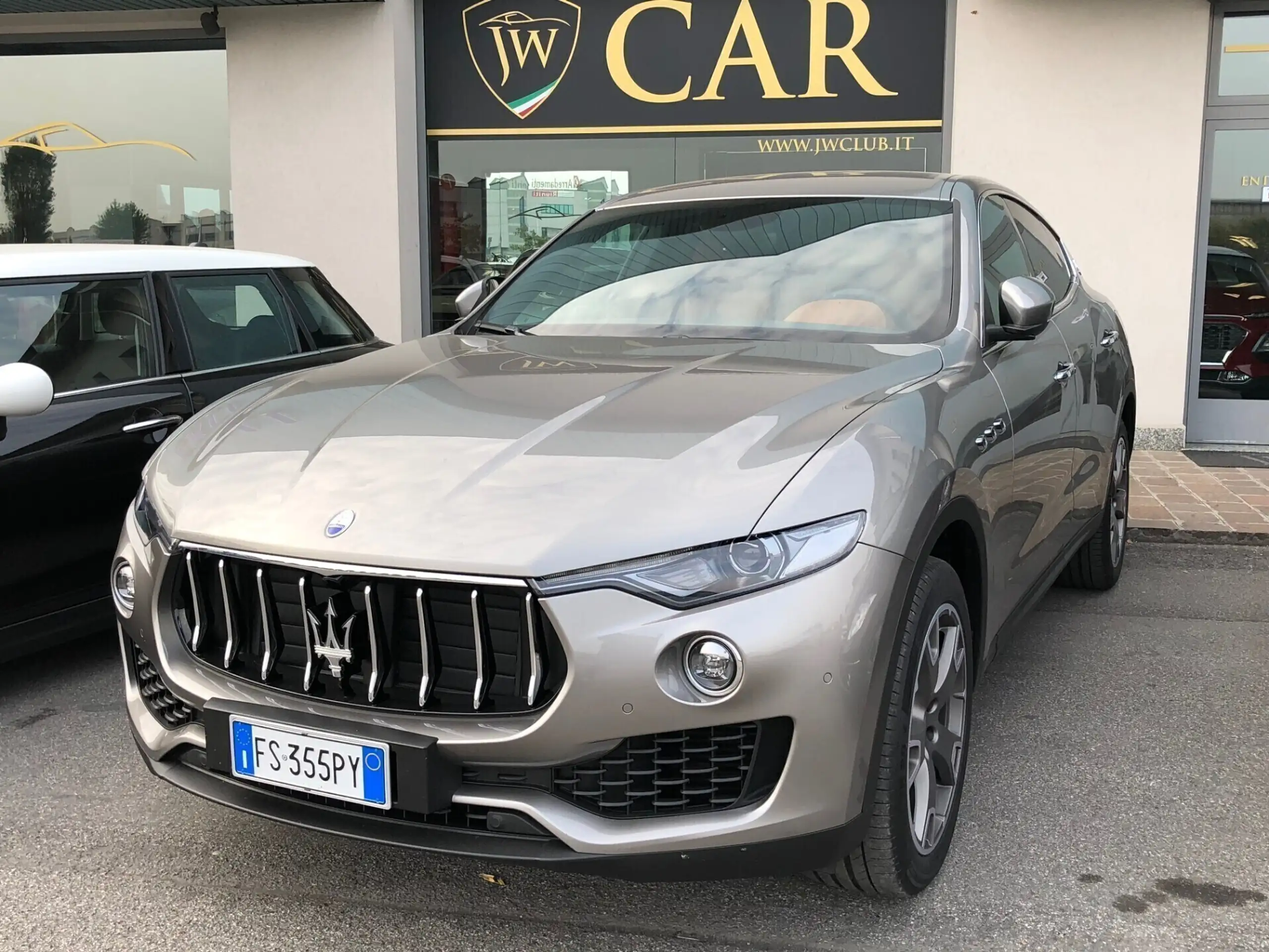 Maserati - Levante