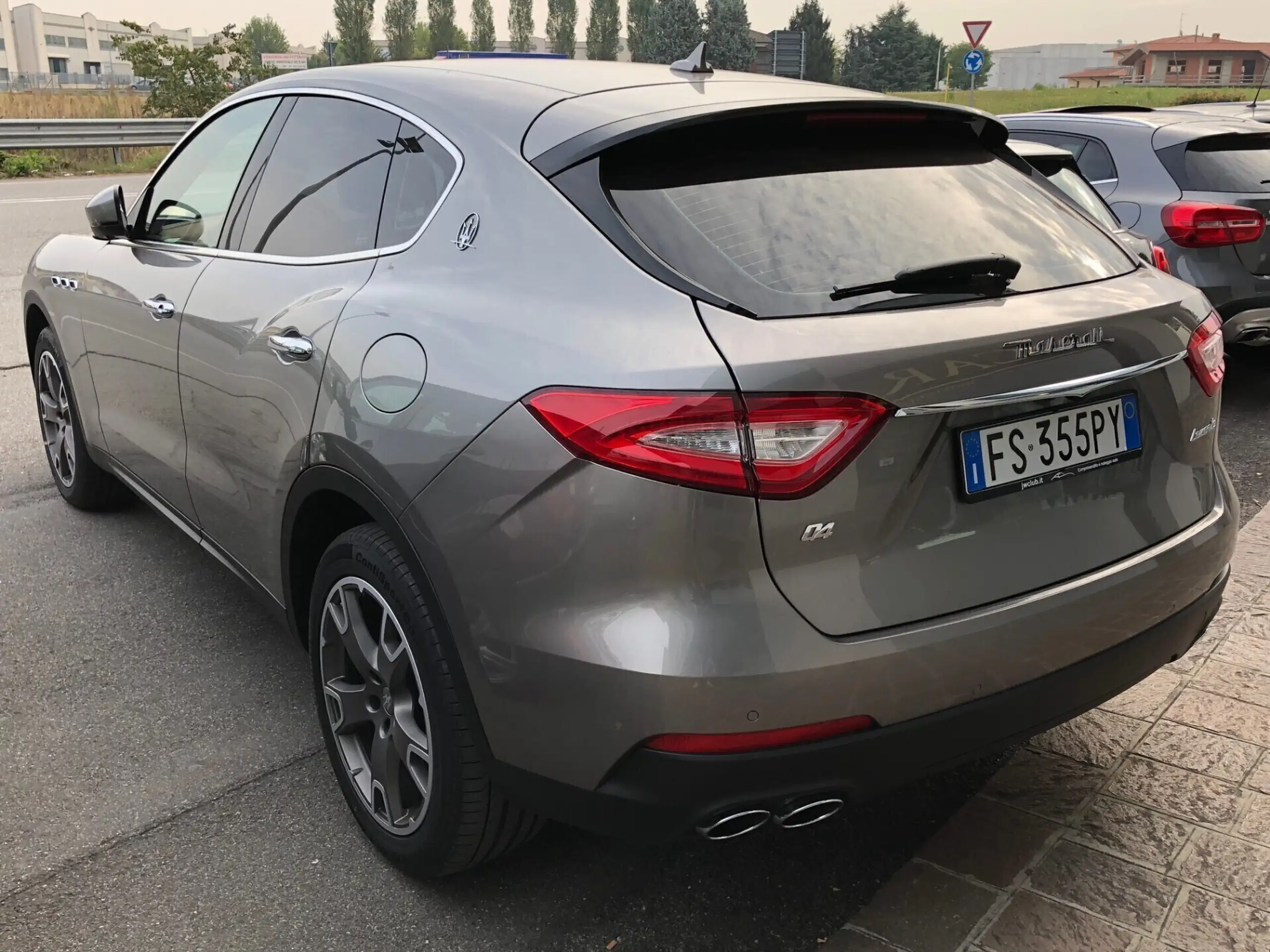 Maserati - Levante