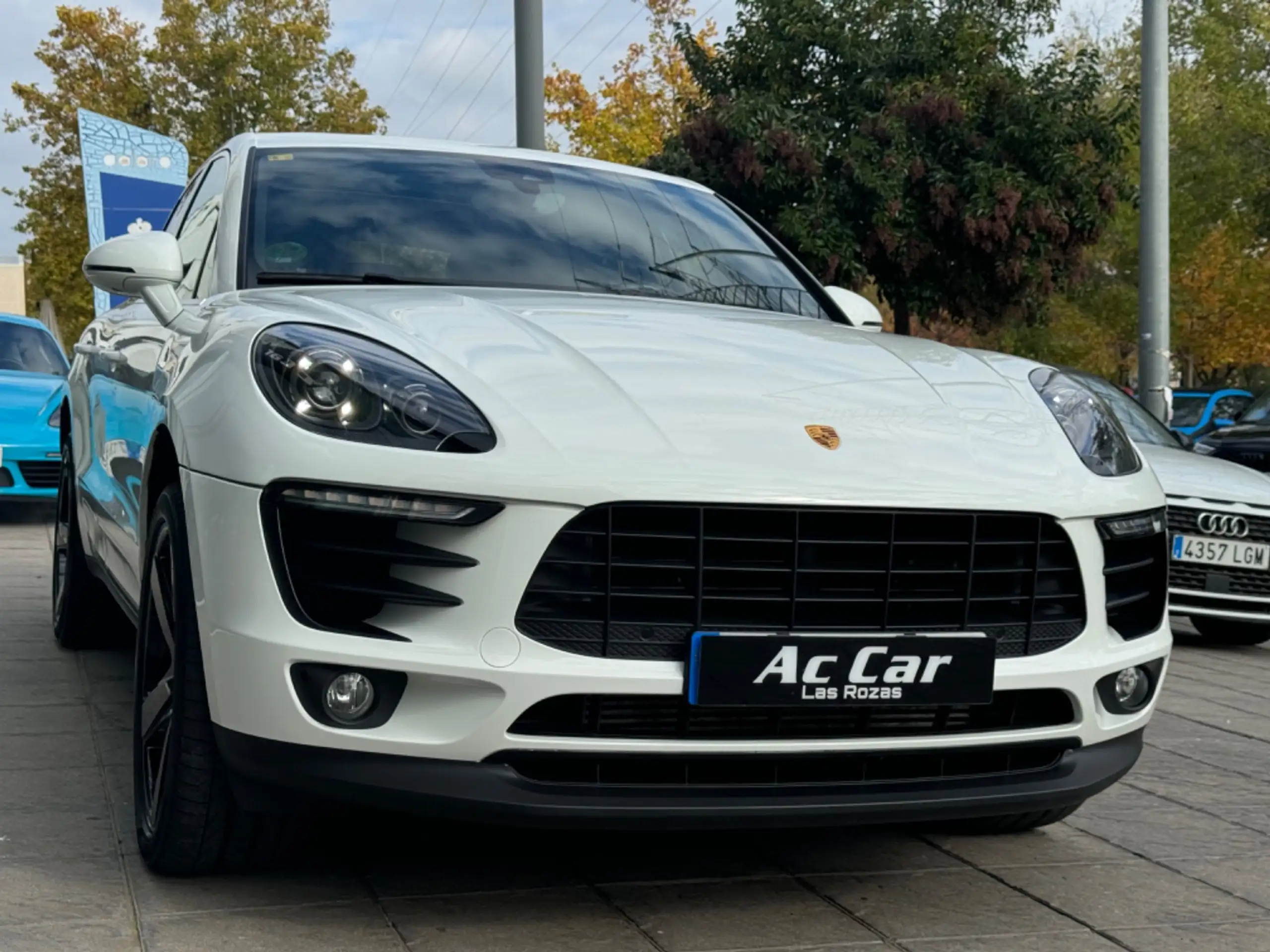 Porsche - Macan