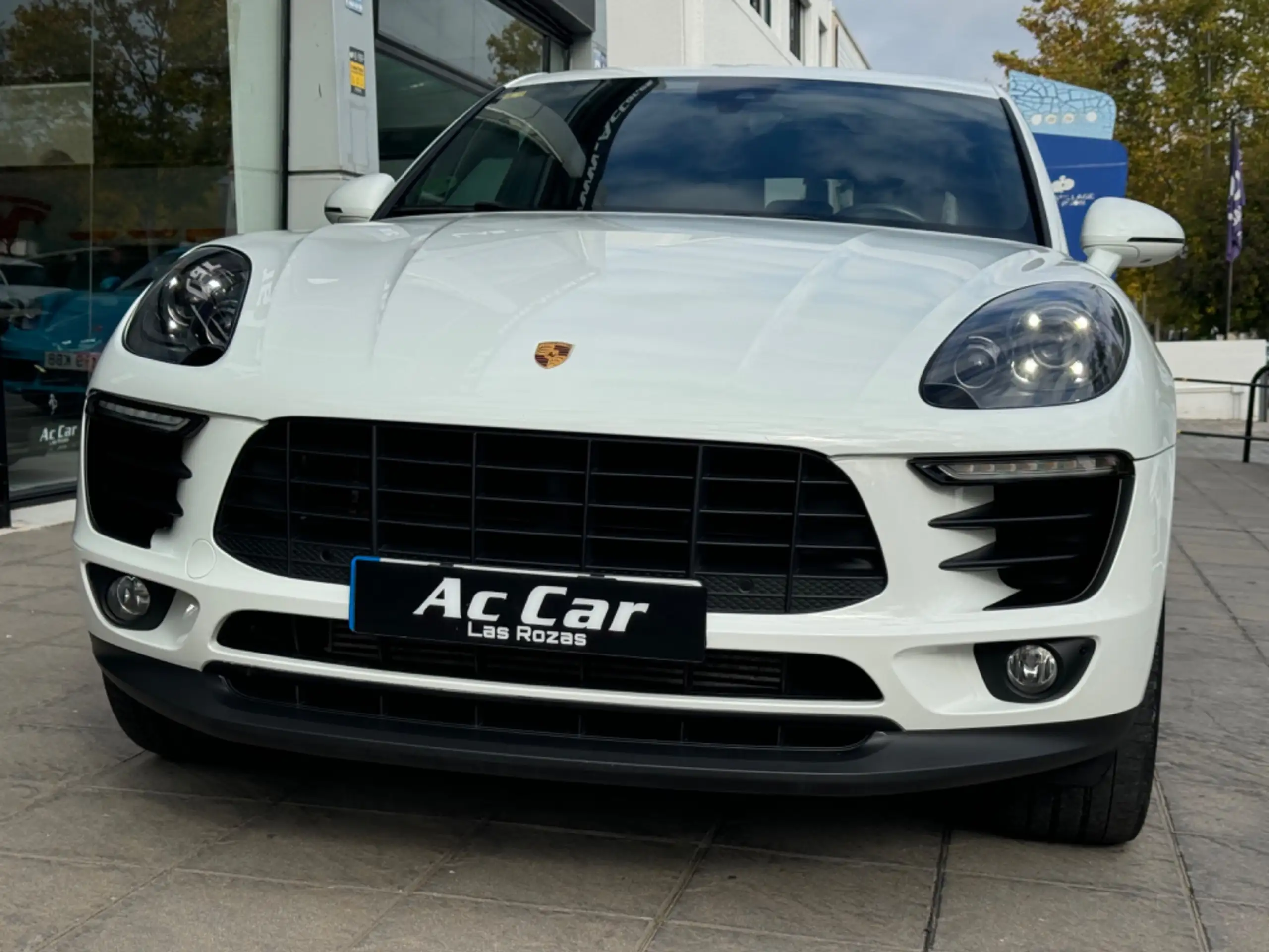 Porsche - Macan