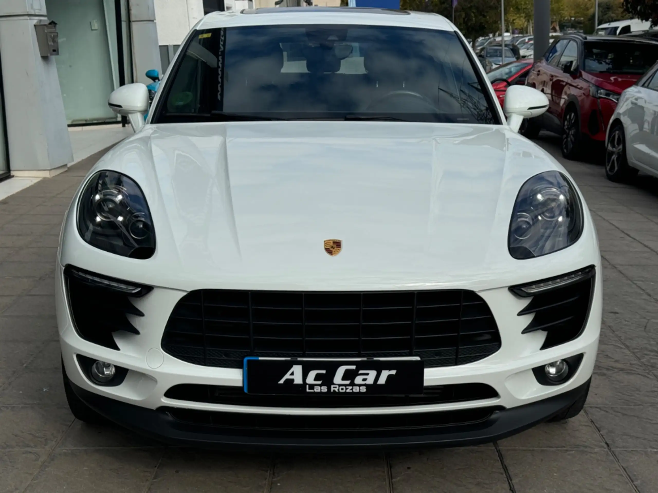 Porsche - Macan