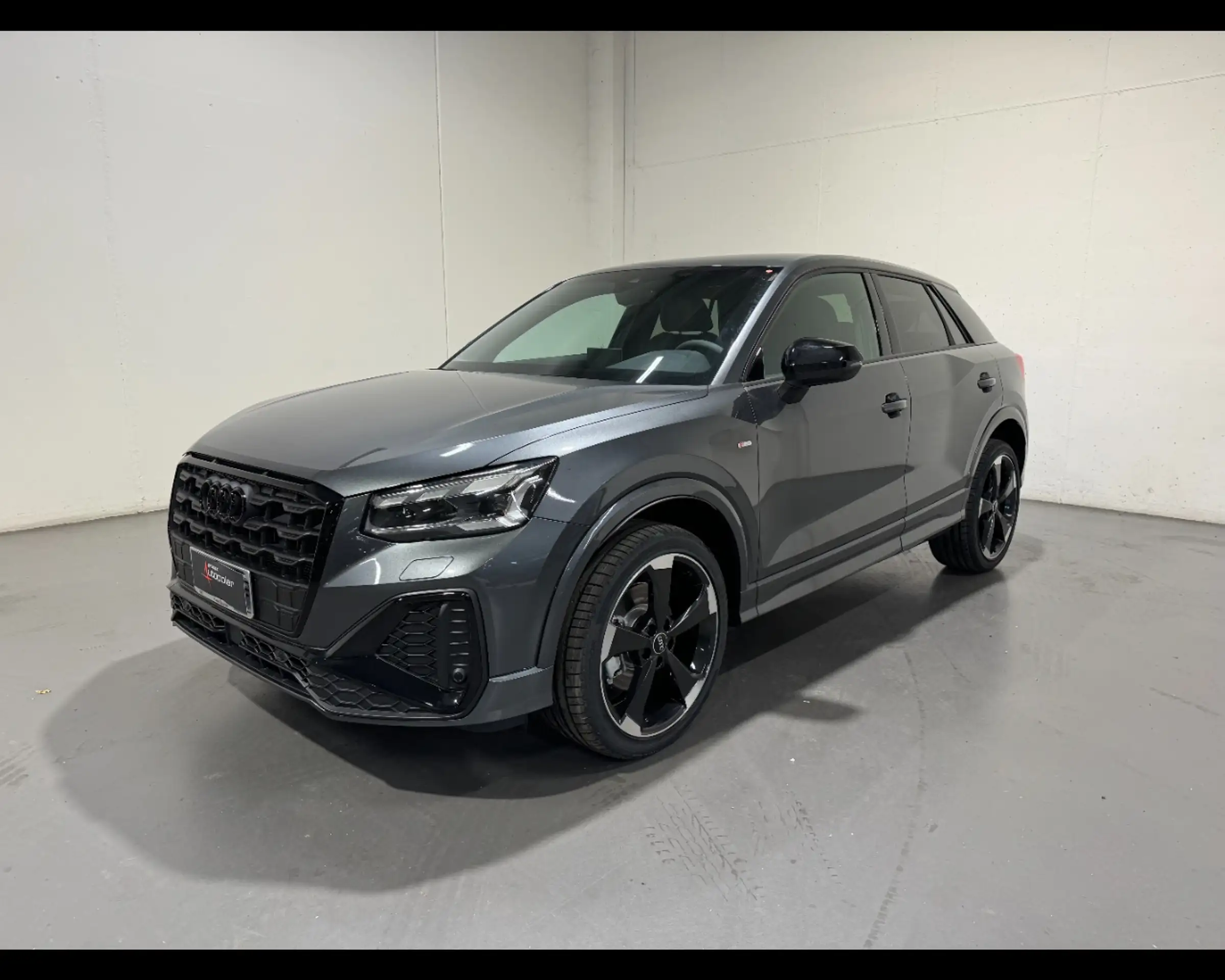 Audi - Q2