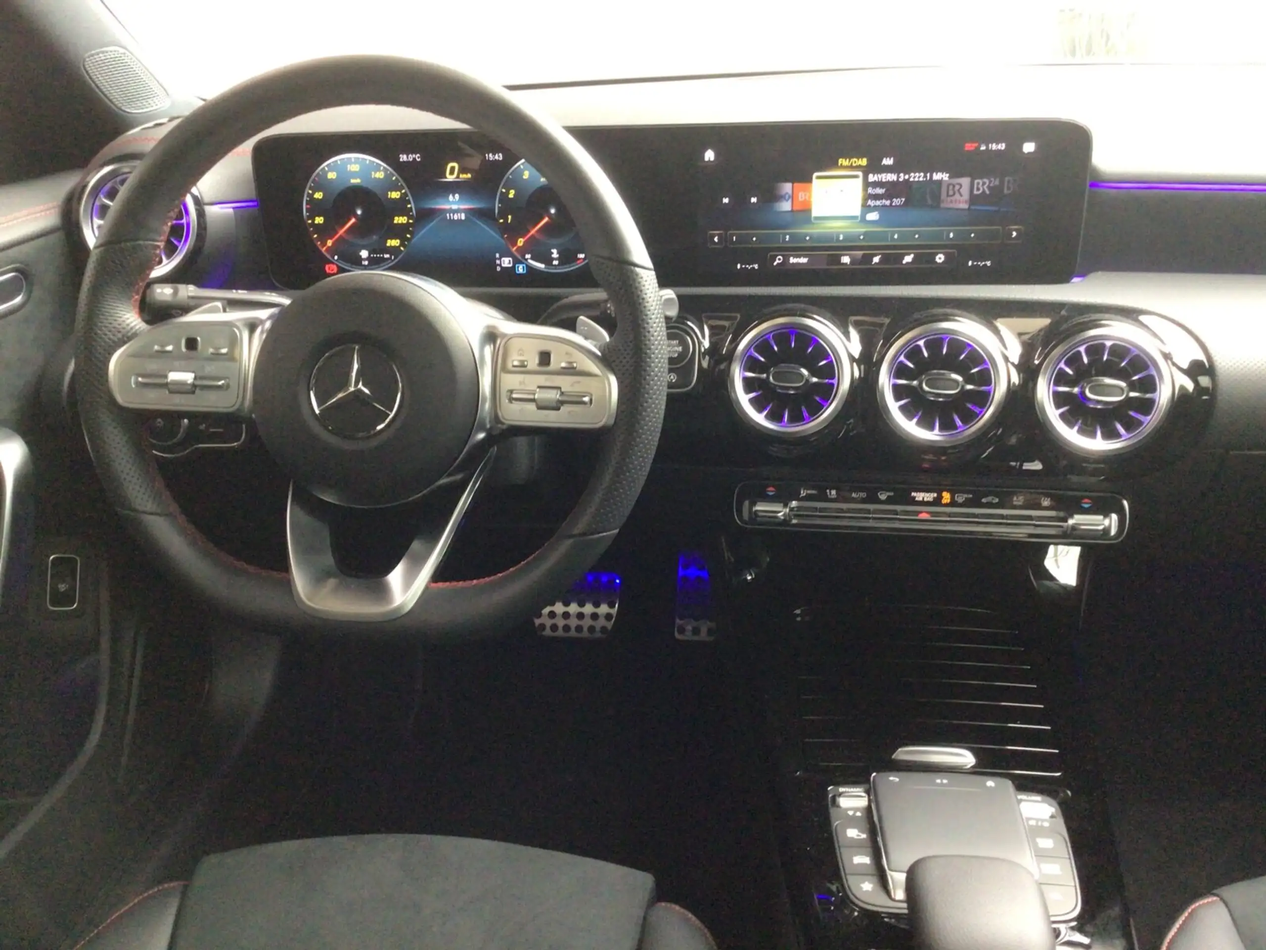 Mercedes-Benz - CLA 250