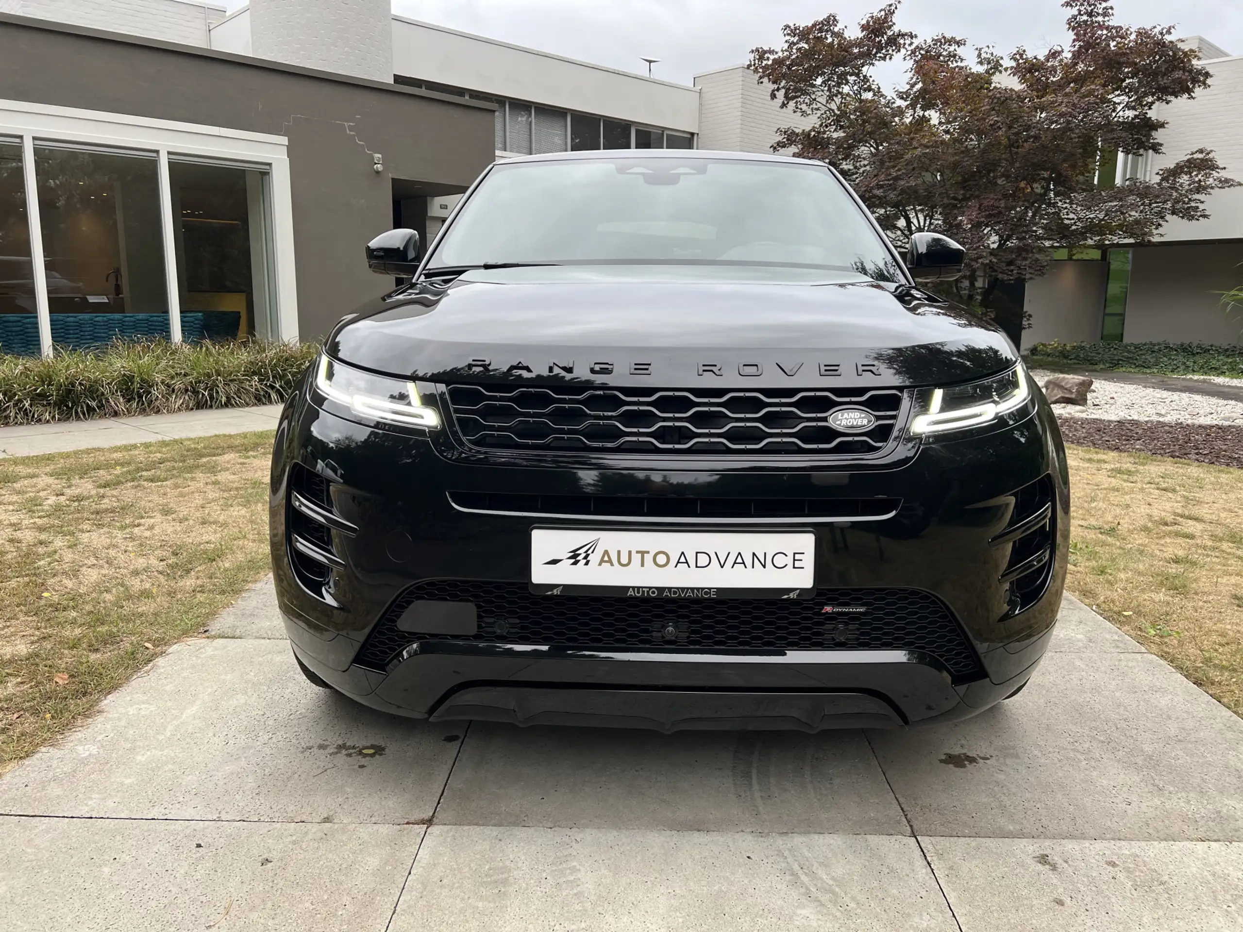 Land Rover - Range Rover Evoque