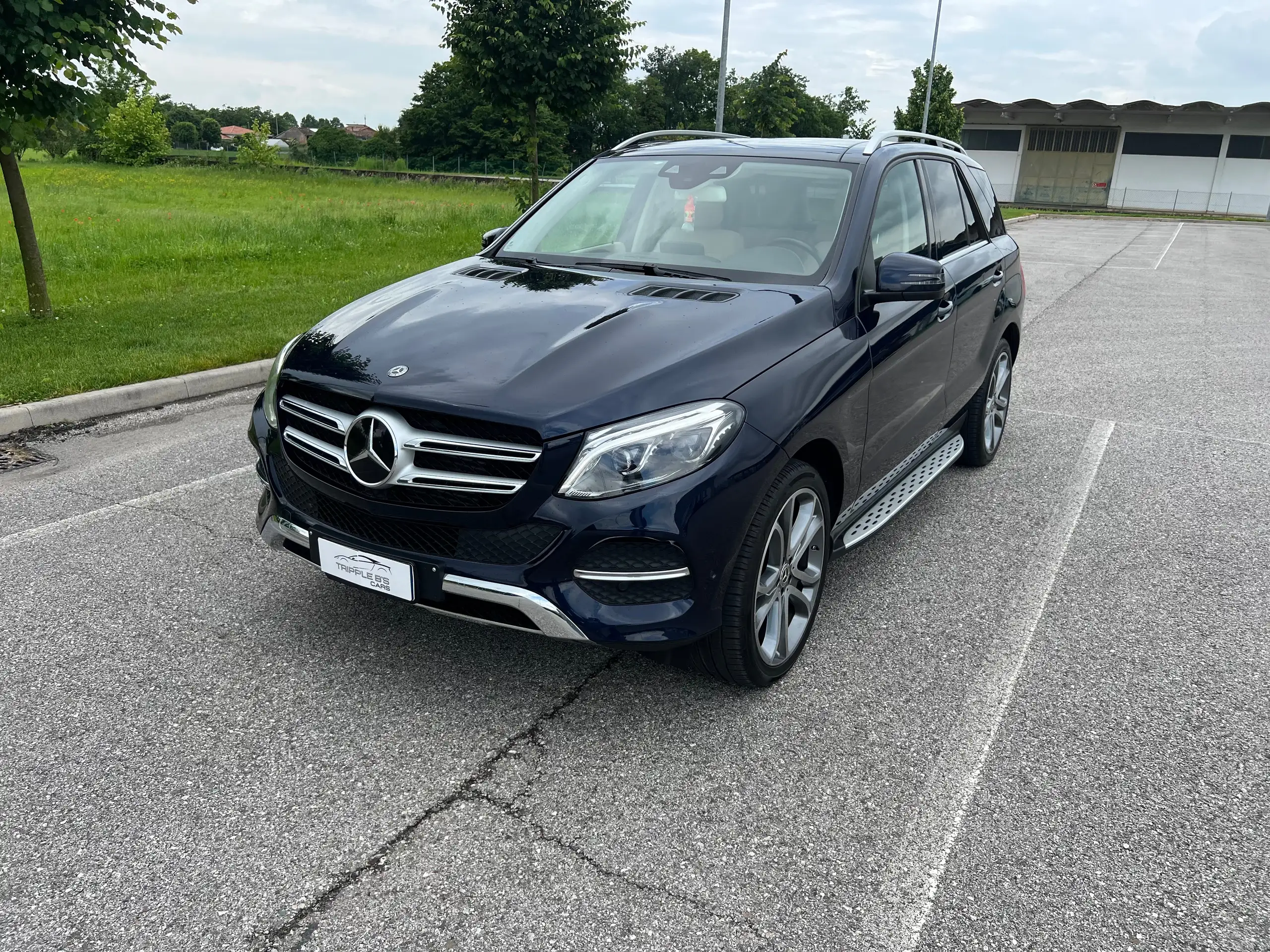 Mercedes-Benz - GLE 350