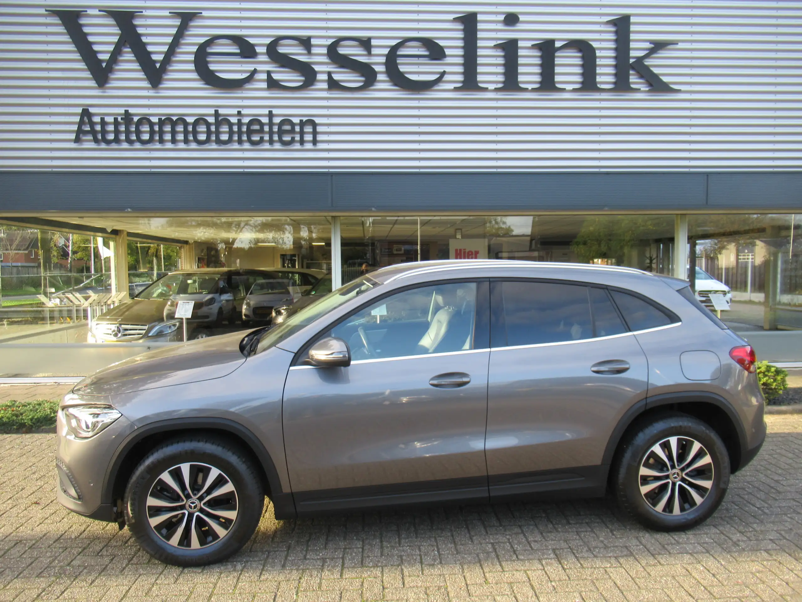 Mercedes-Benz - GLA 200