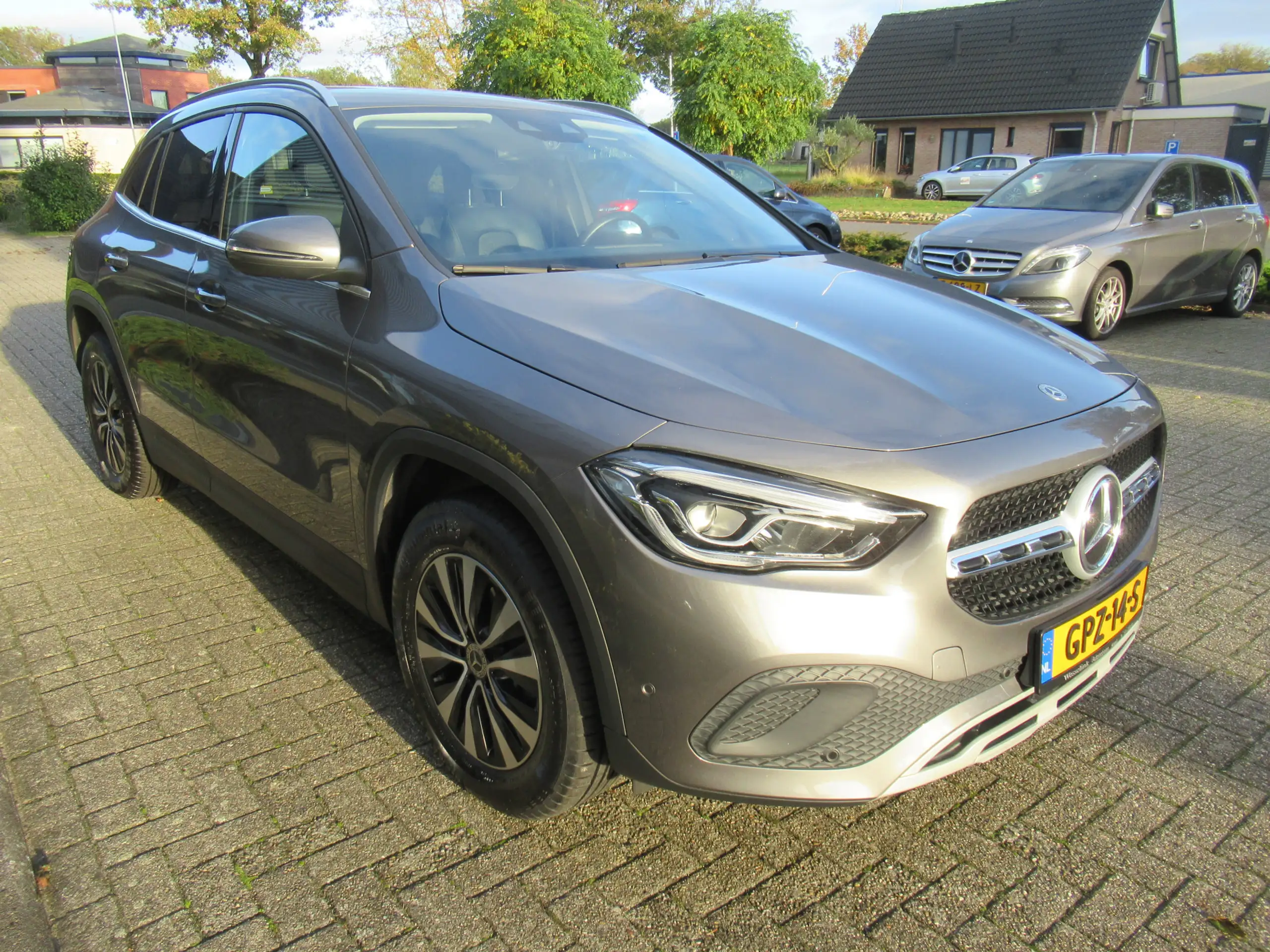 Mercedes-Benz - GLA 200