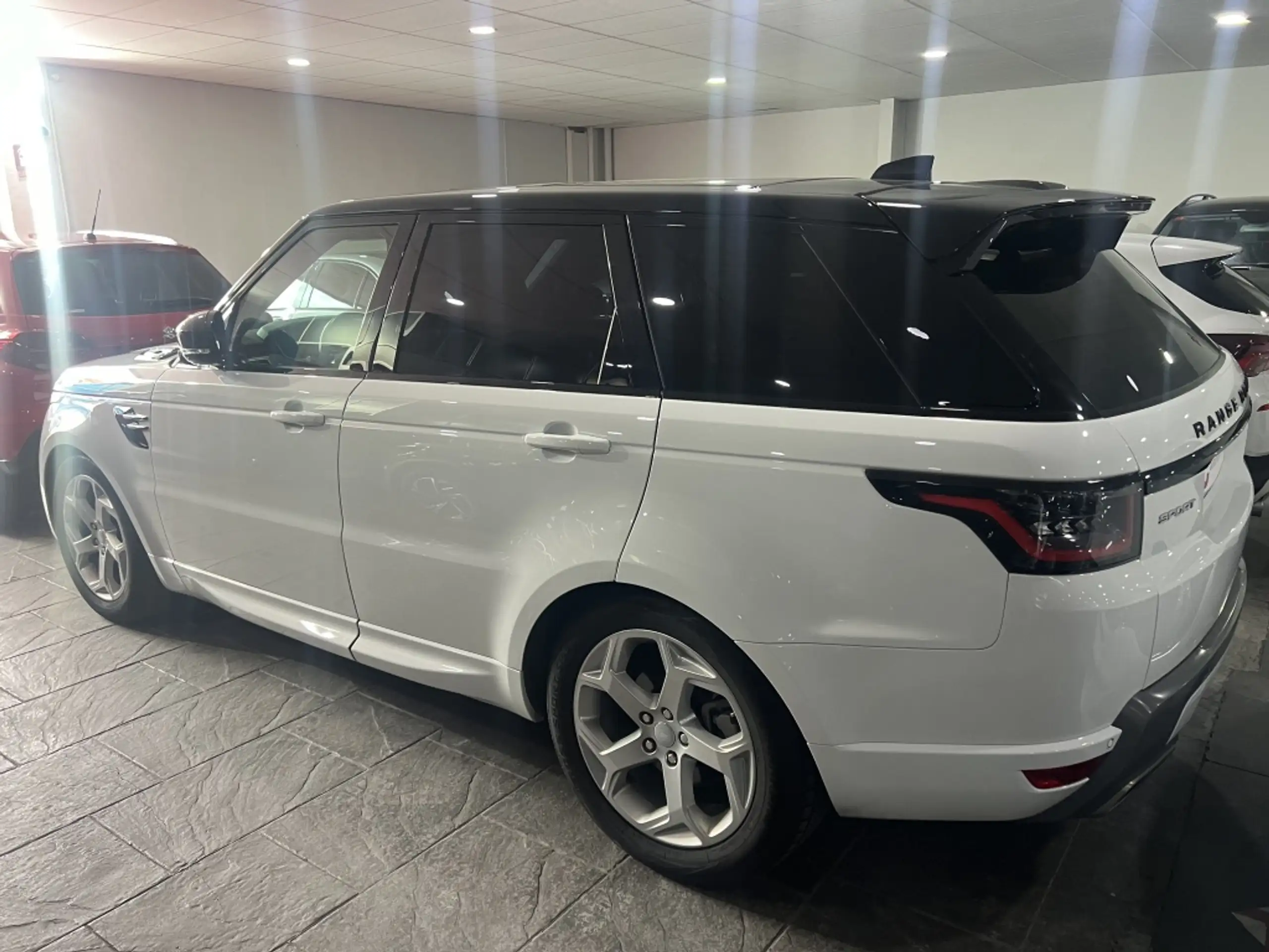 Land Rover - Range Rover Sport