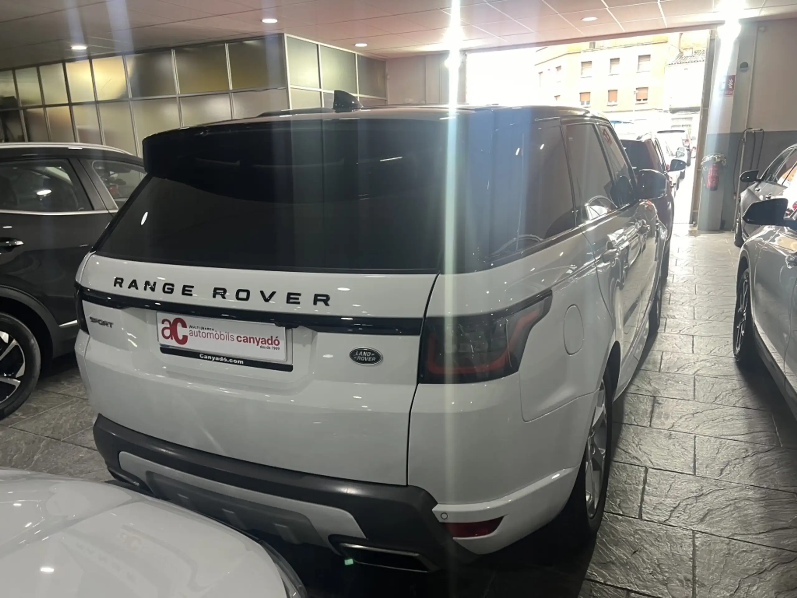 Land Rover - Range Rover Sport