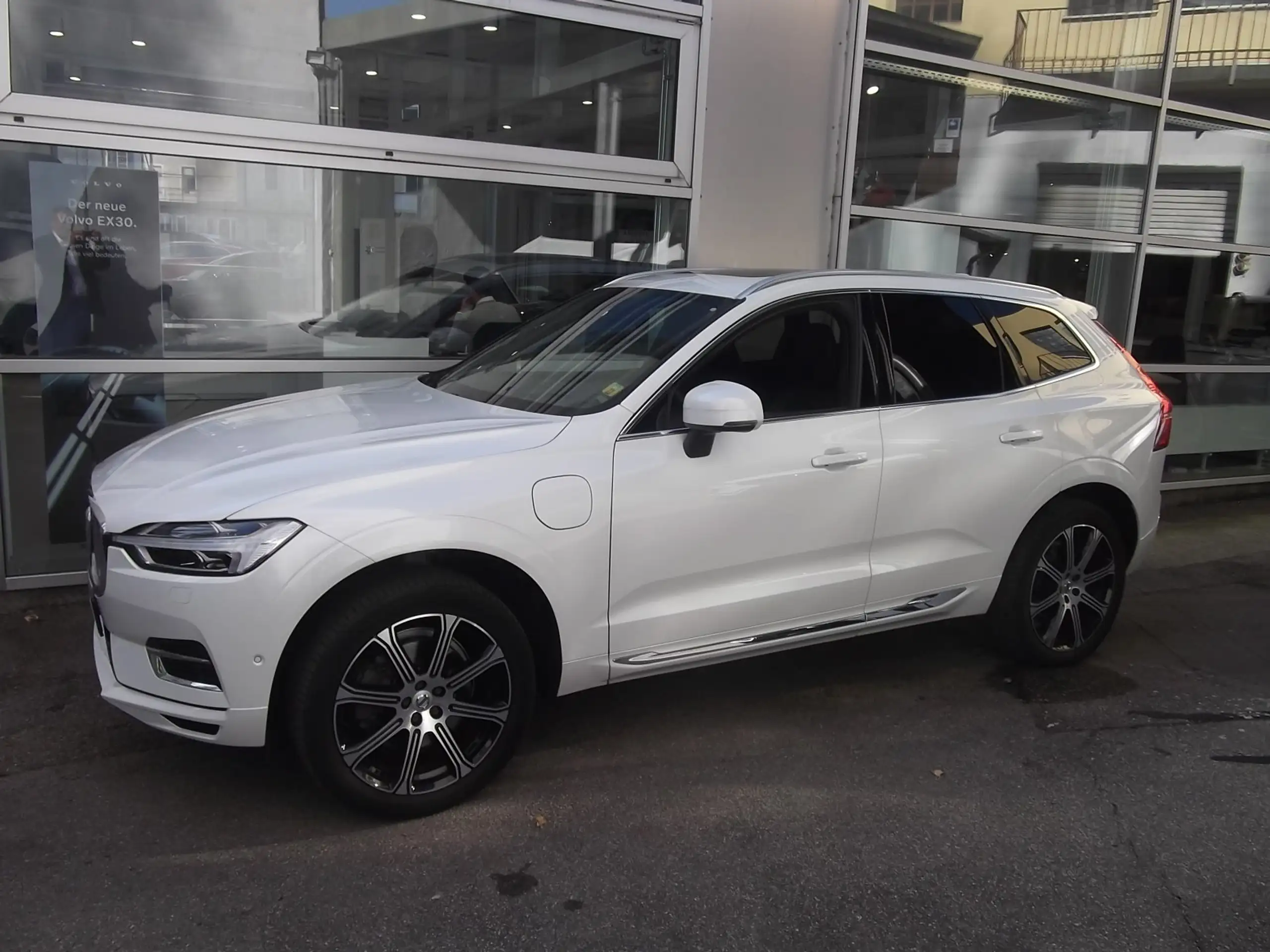 Volvo - XC60