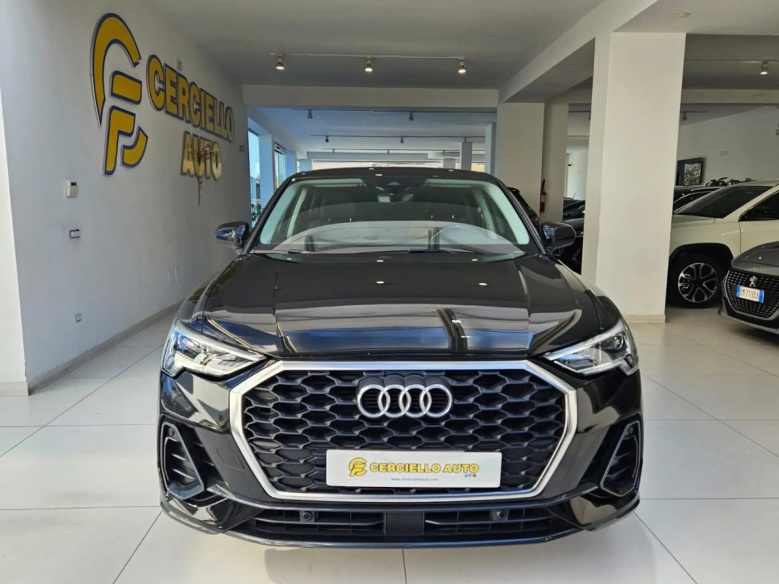 Audi - Q3