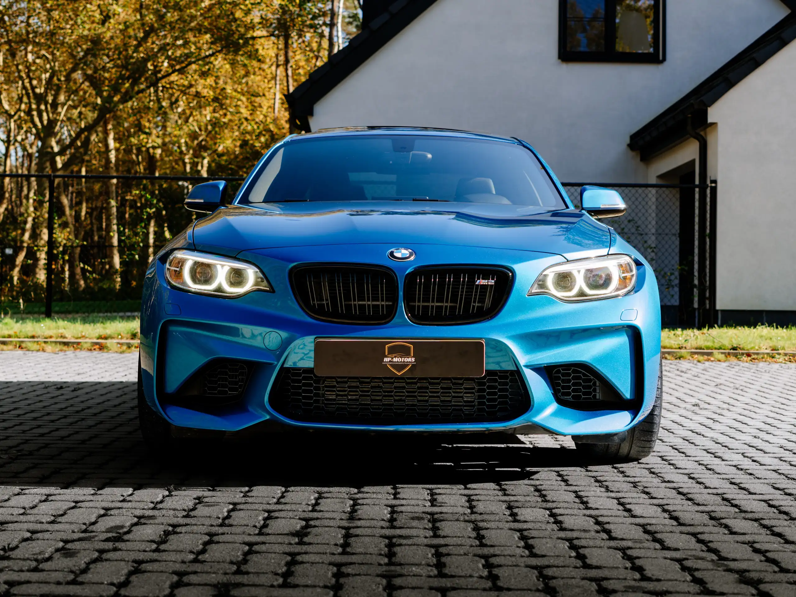 BMW - M2