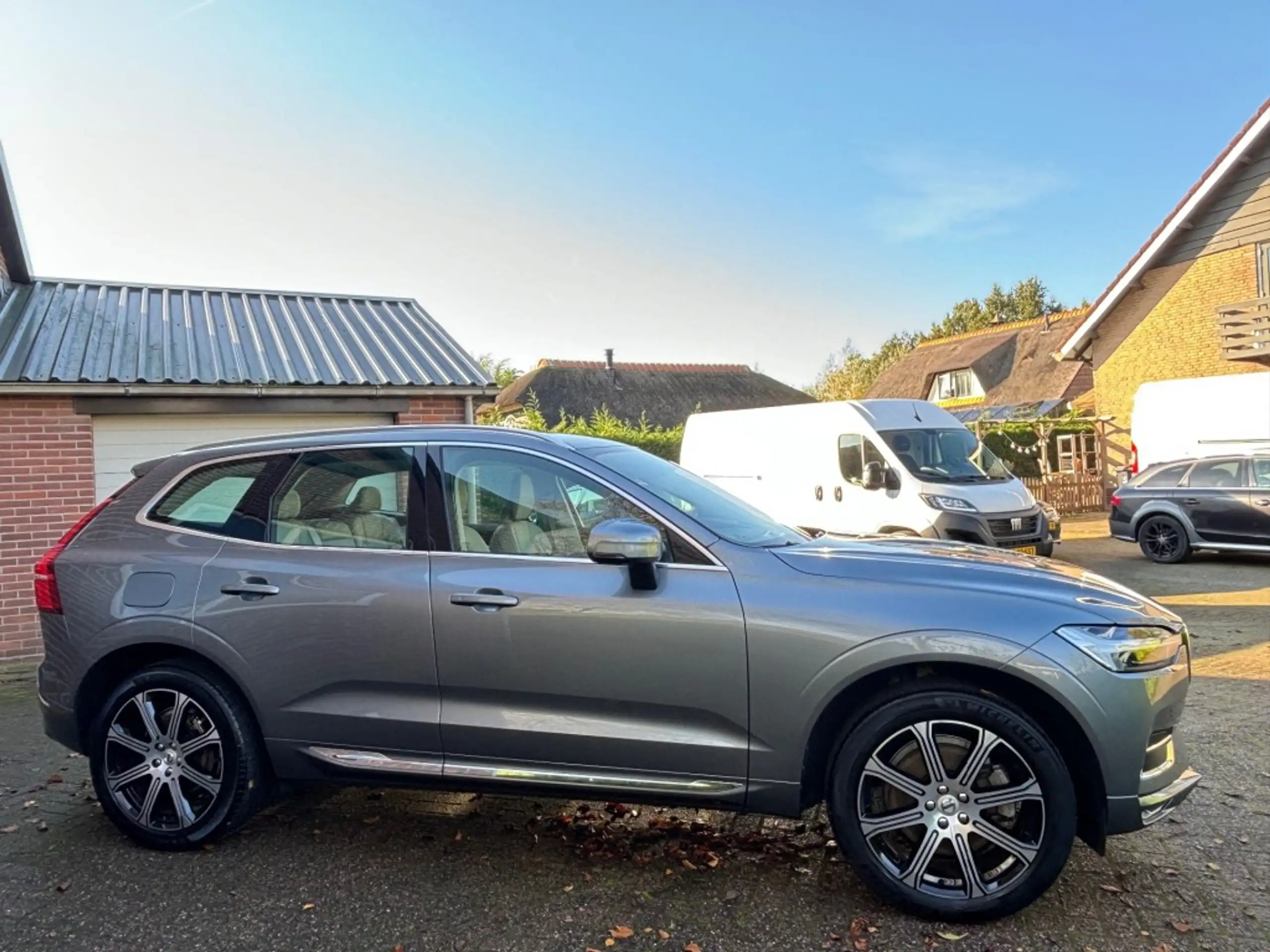 Volvo - XC60