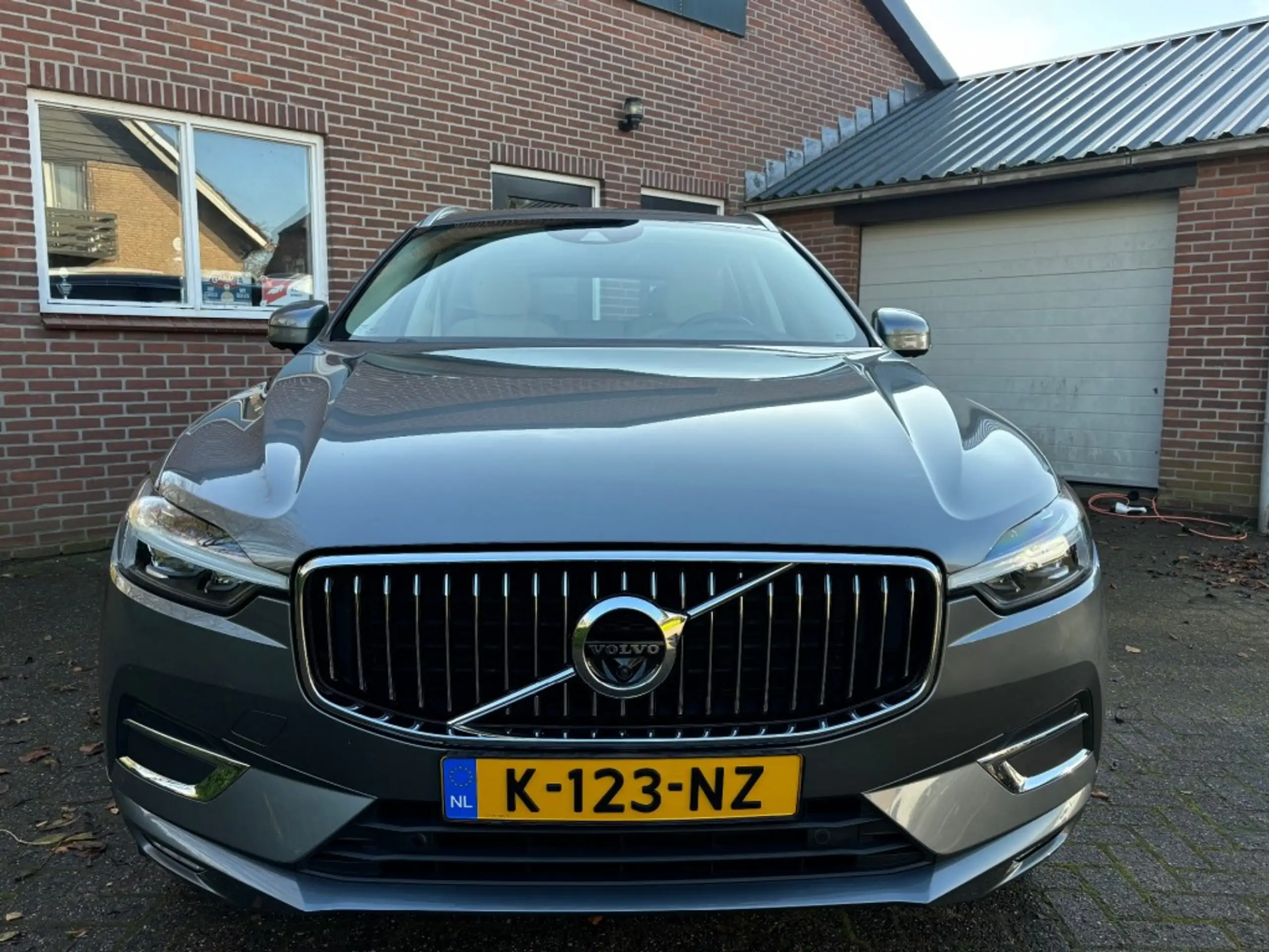 Volvo - XC60