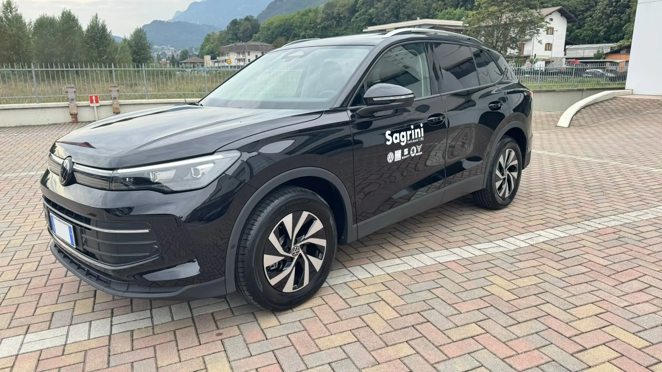 Volkswagen - Tiguan