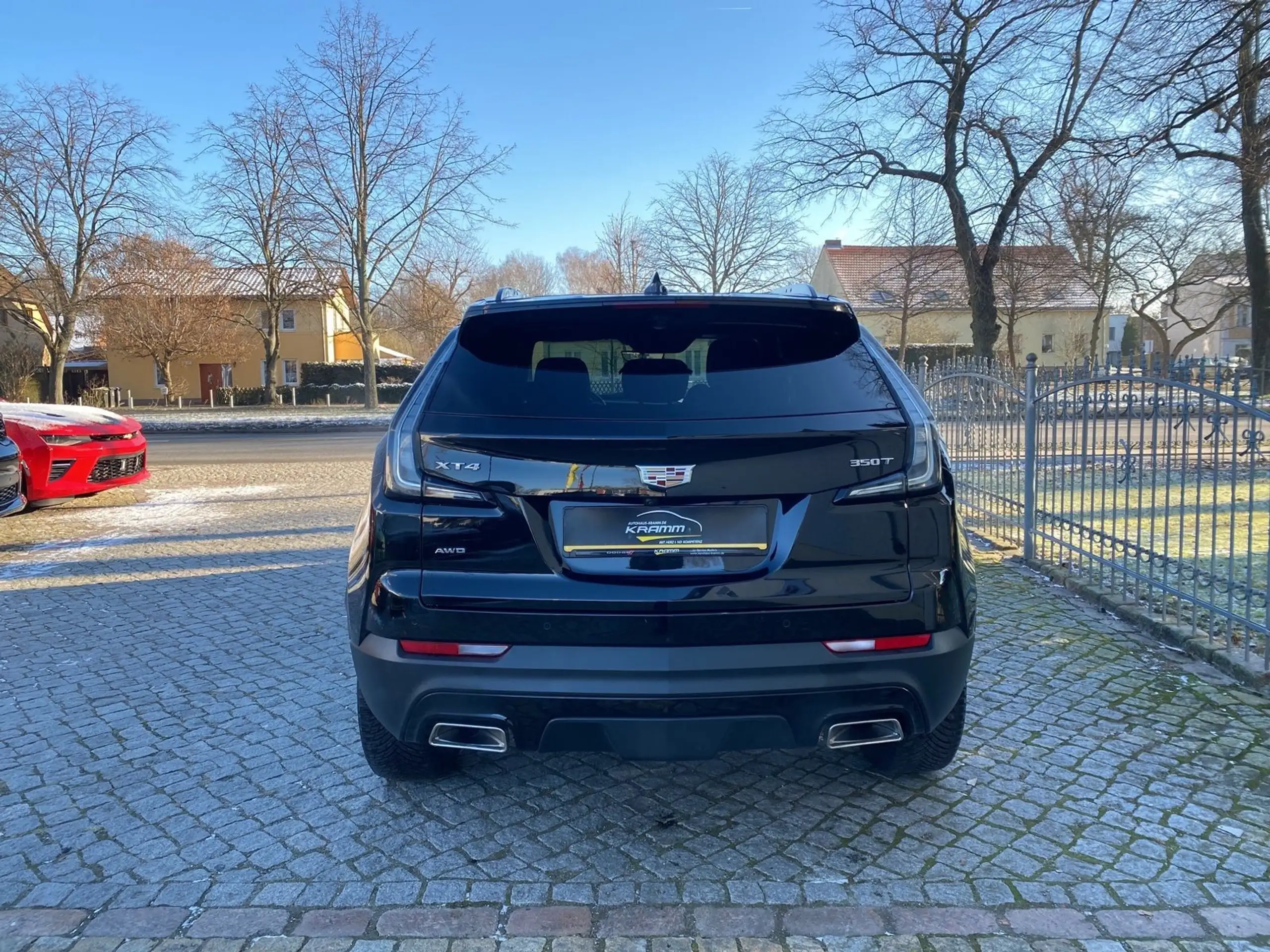 Cadillac - XT4