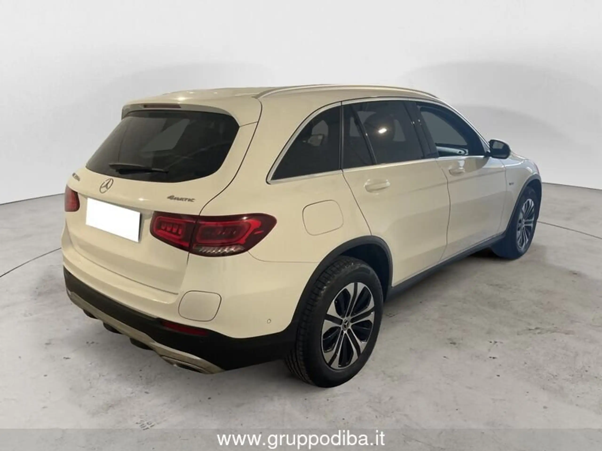 Mercedes-Benz - GLC 300