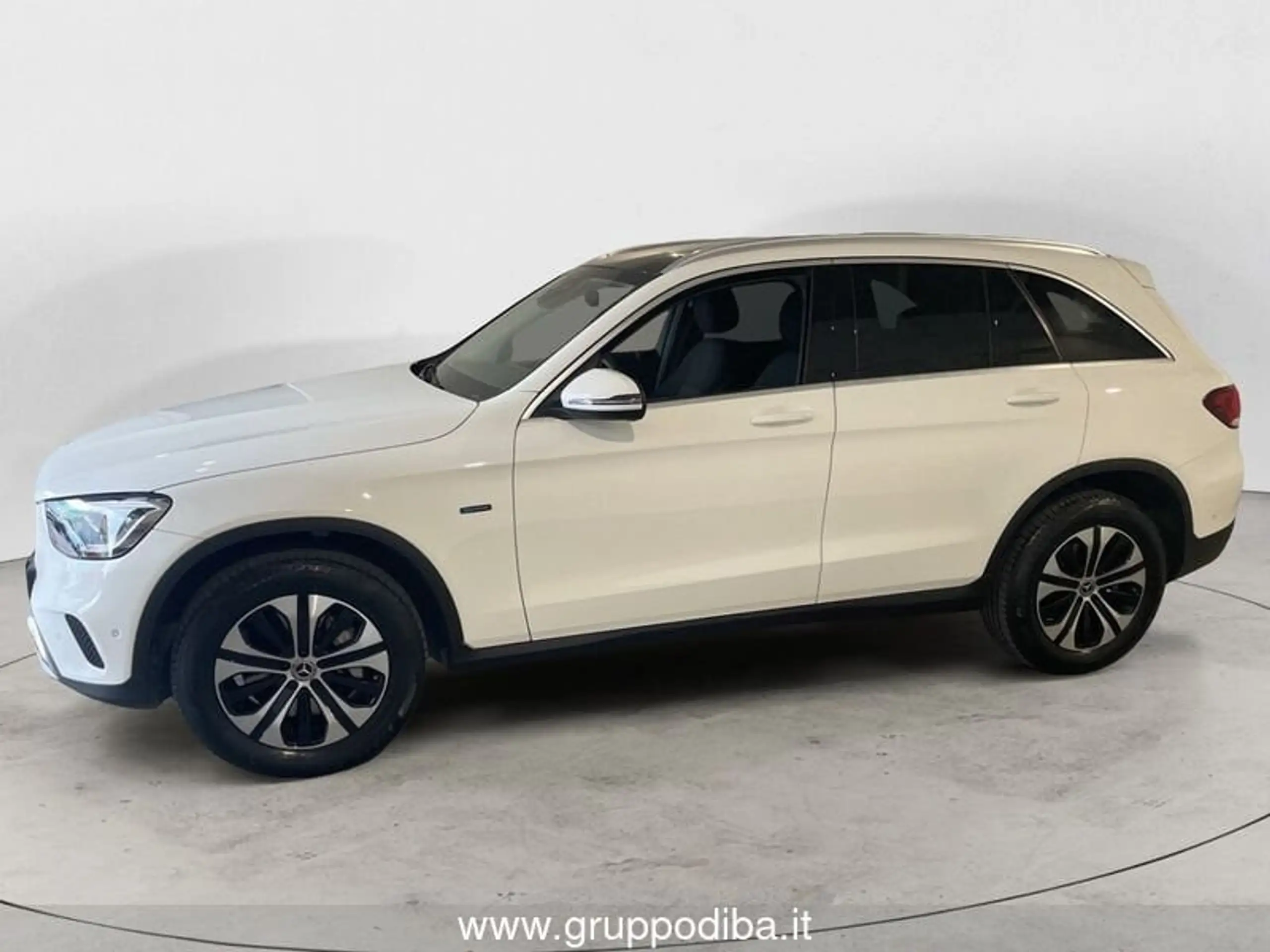 Mercedes-Benz - GLC 300