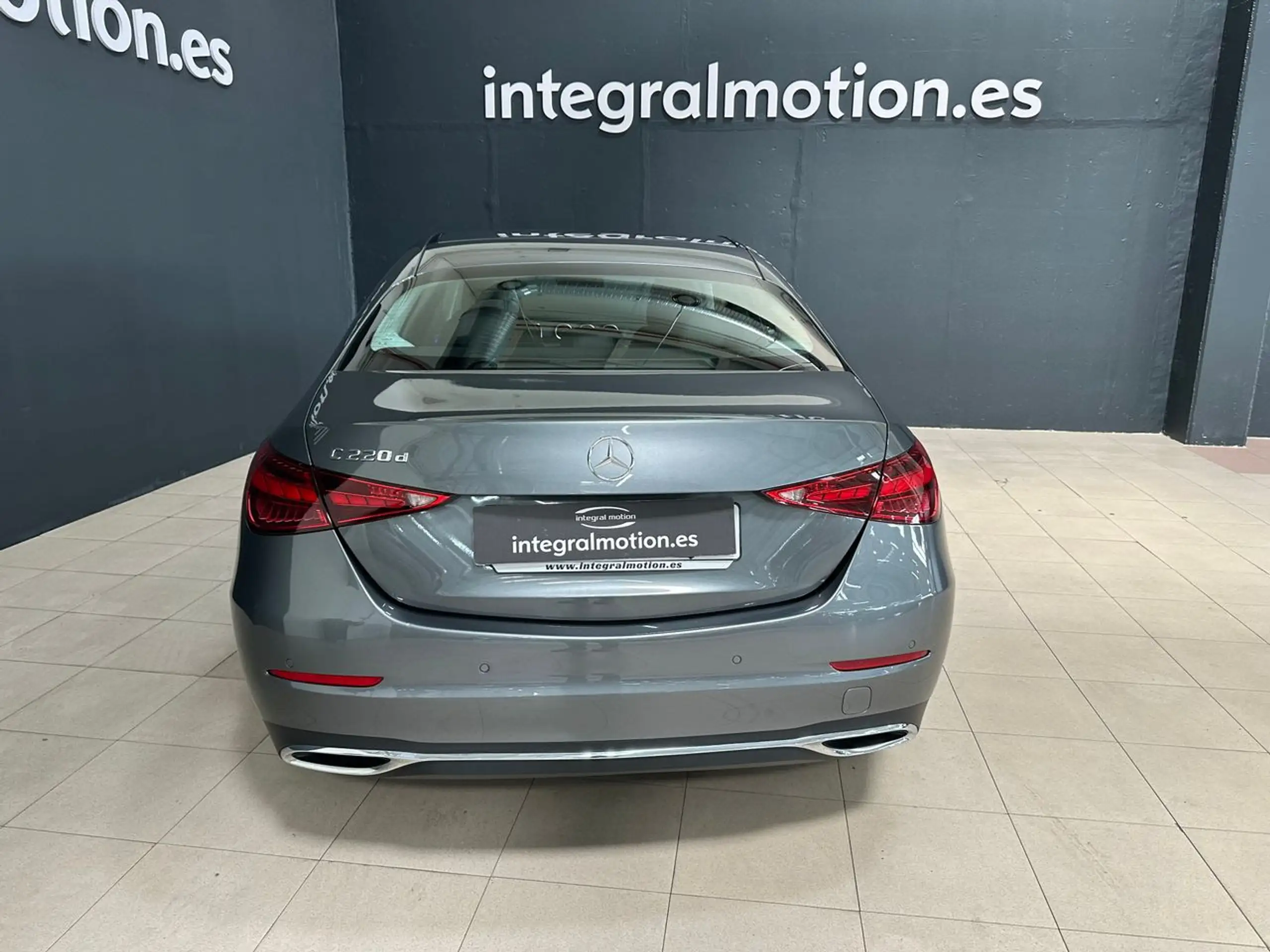 Mercedes-Benz - C 220