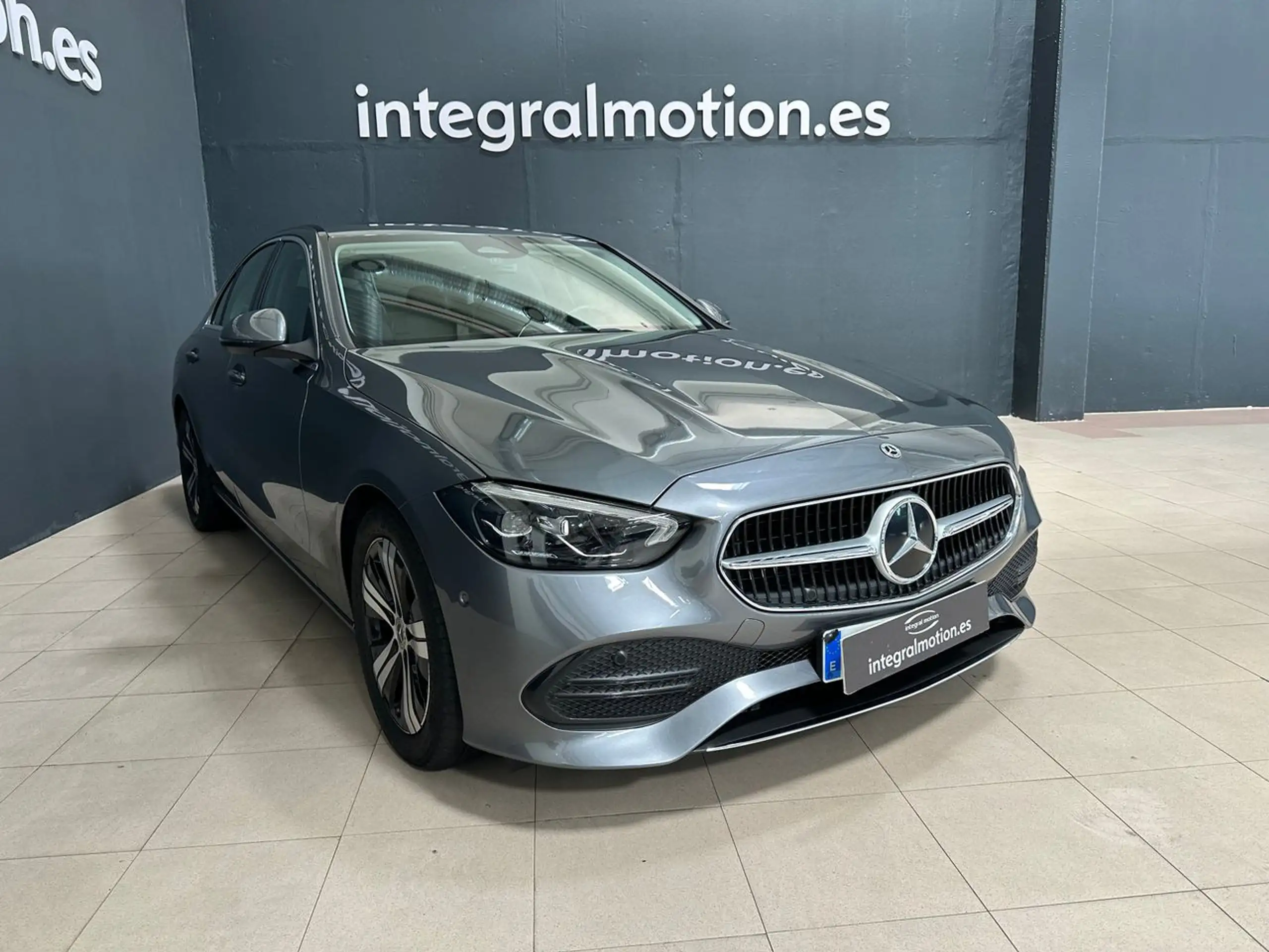 Mercedes-Benz - C 220