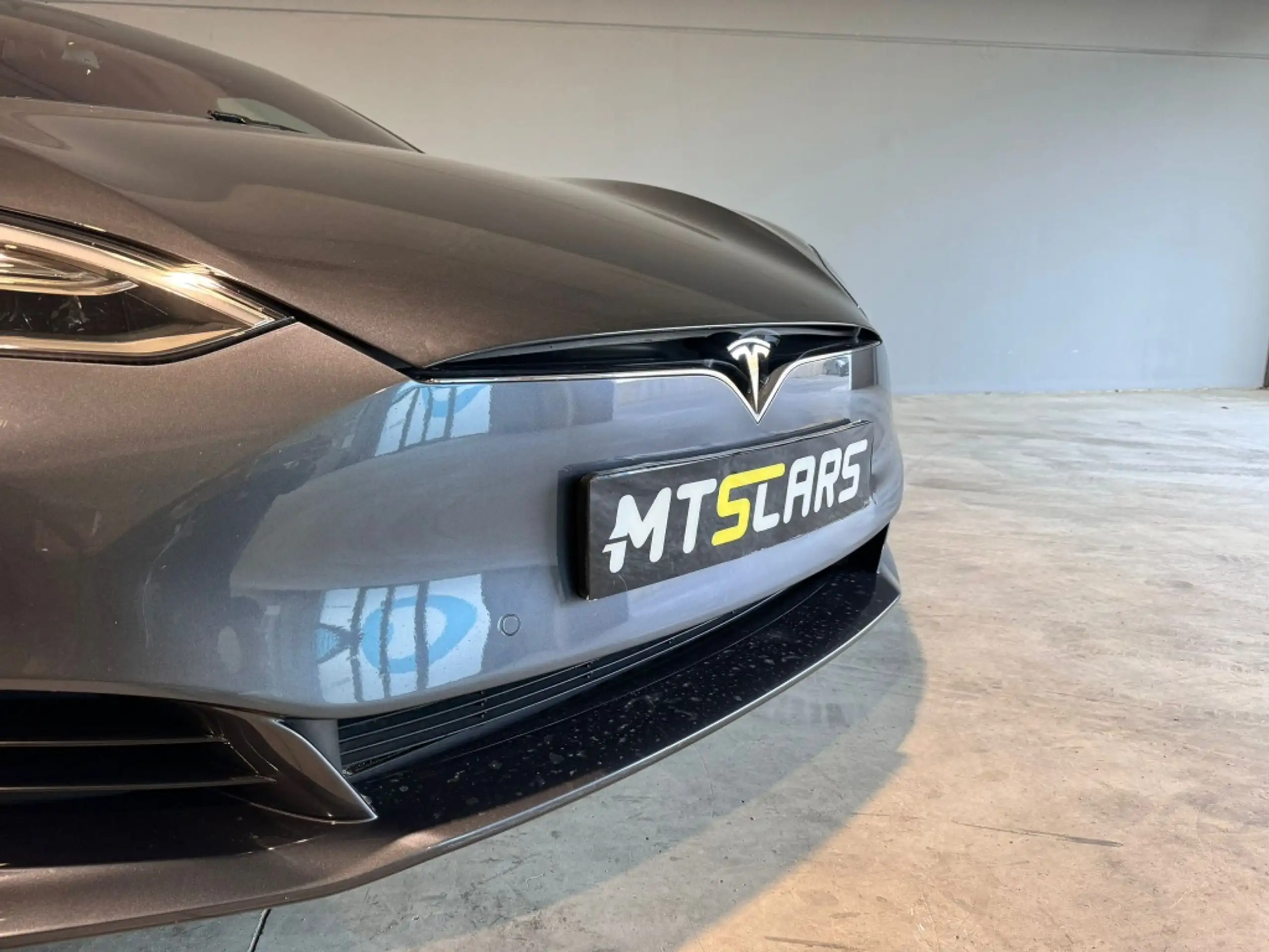 Tesla - Model S