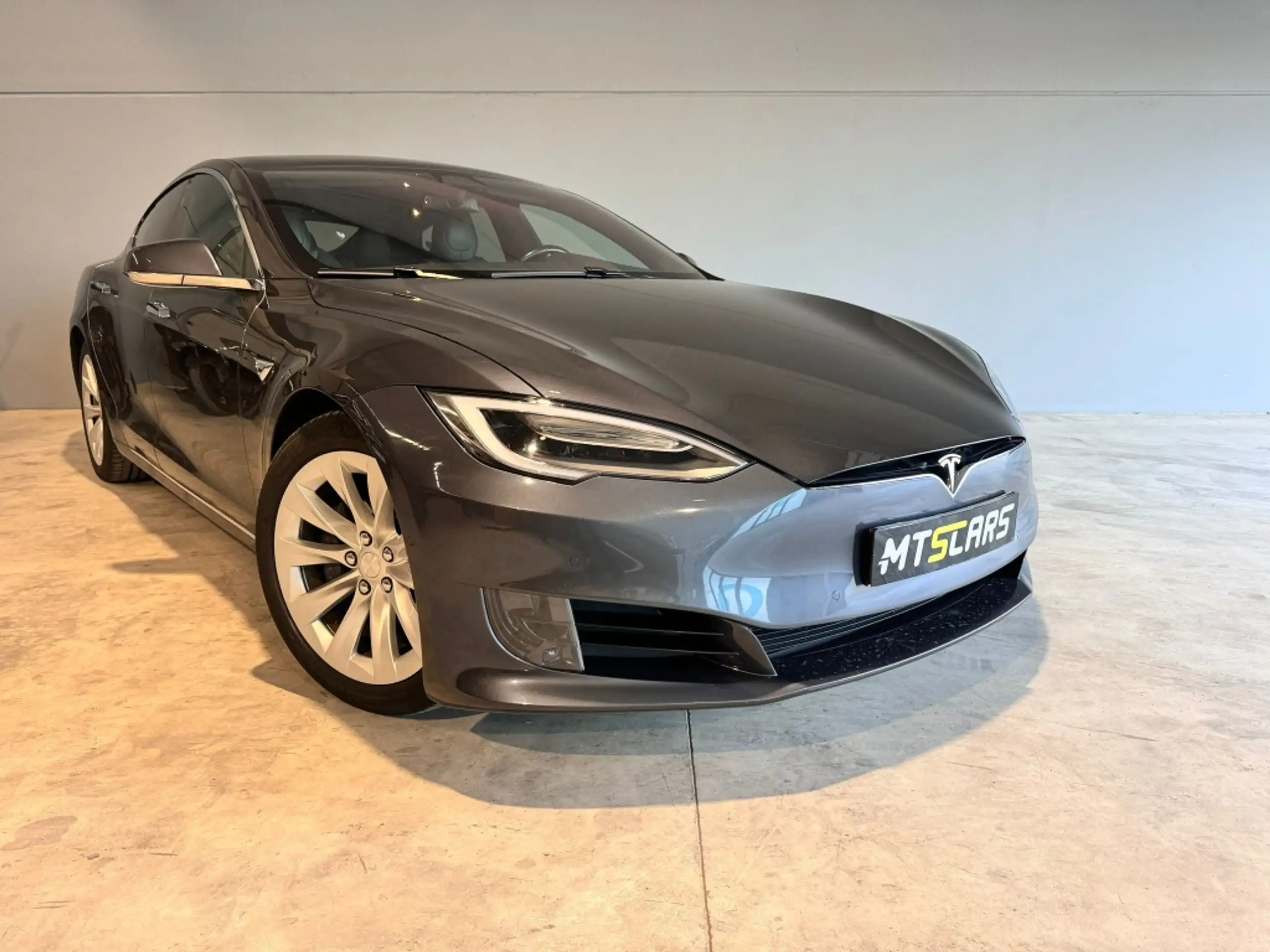 Tesla - Model S