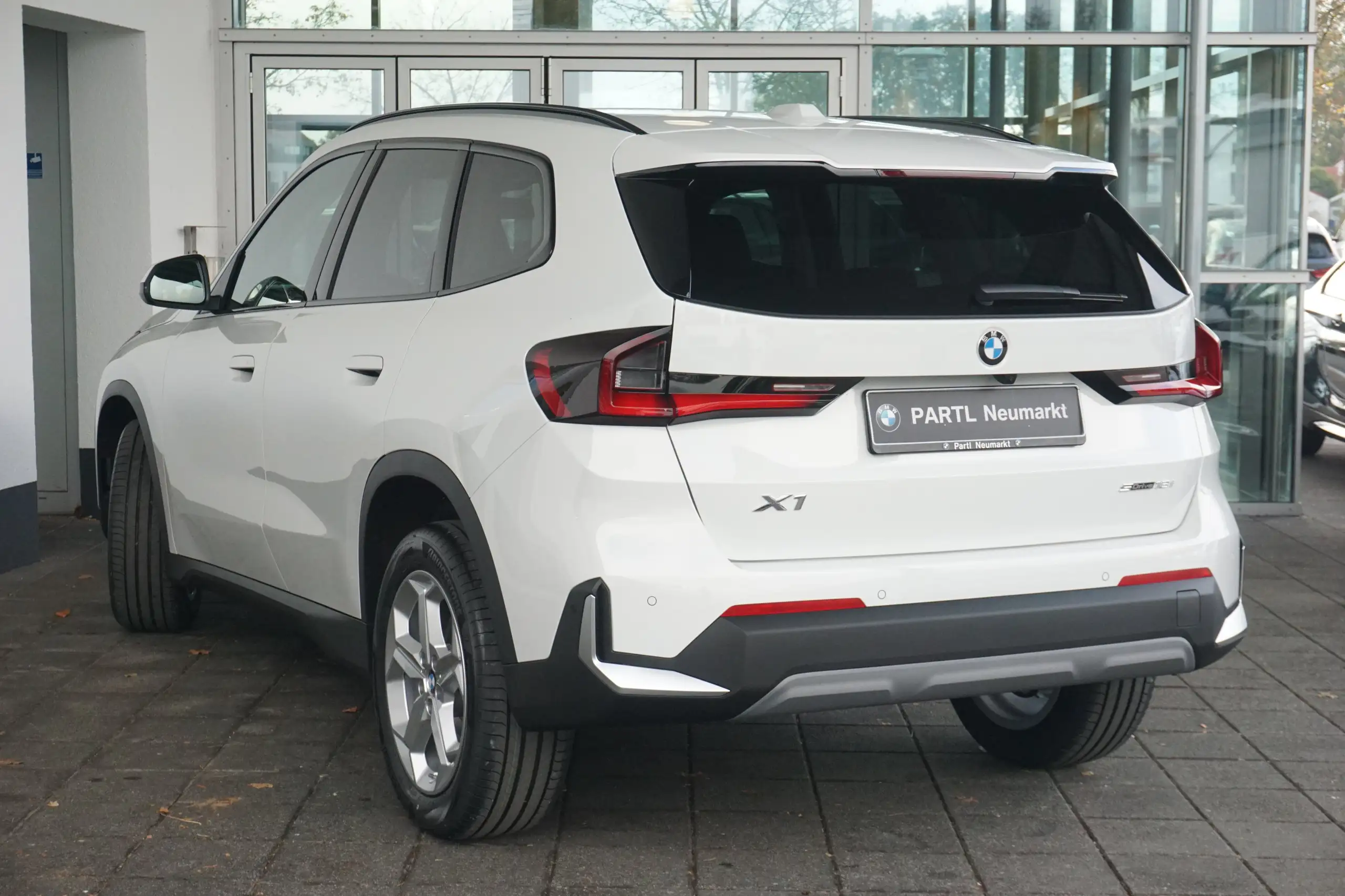 BMW - X1