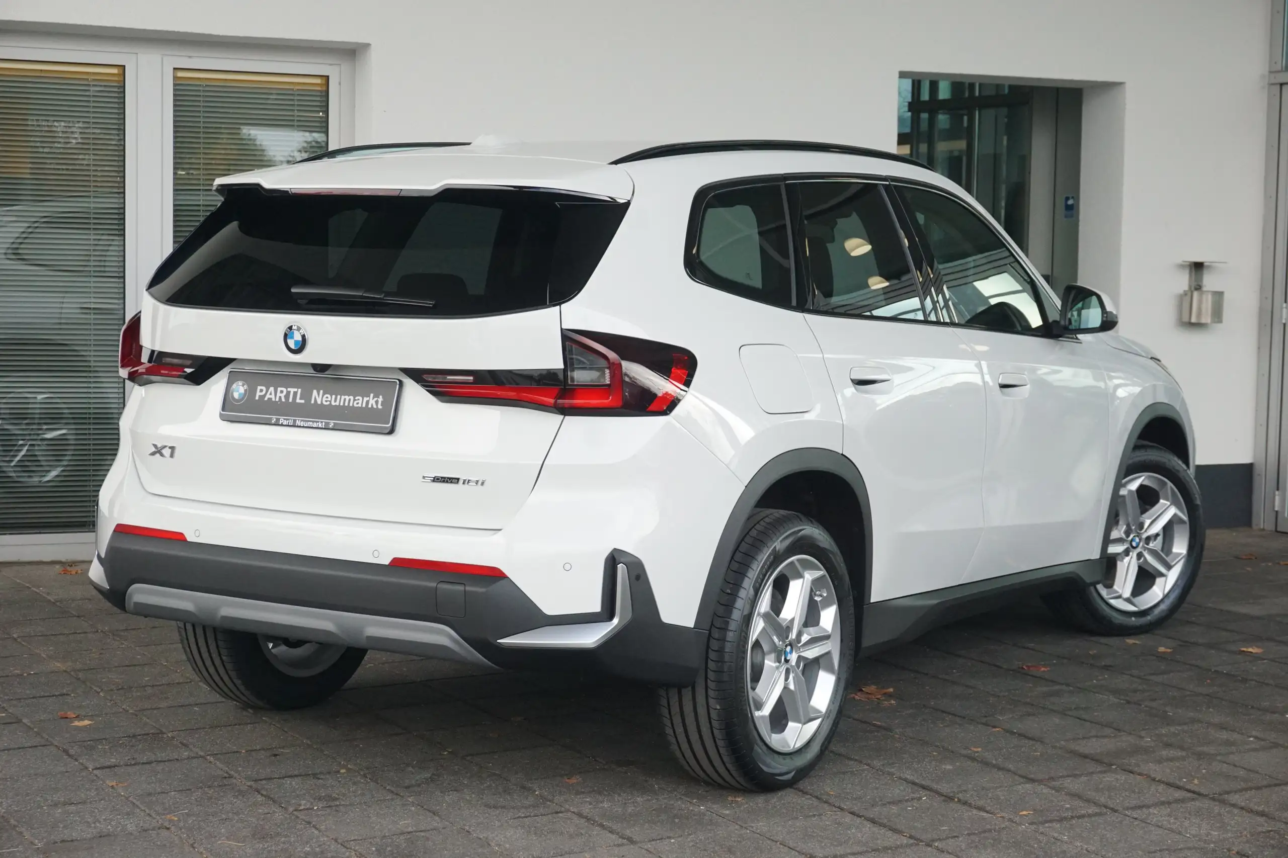 BMW - X1