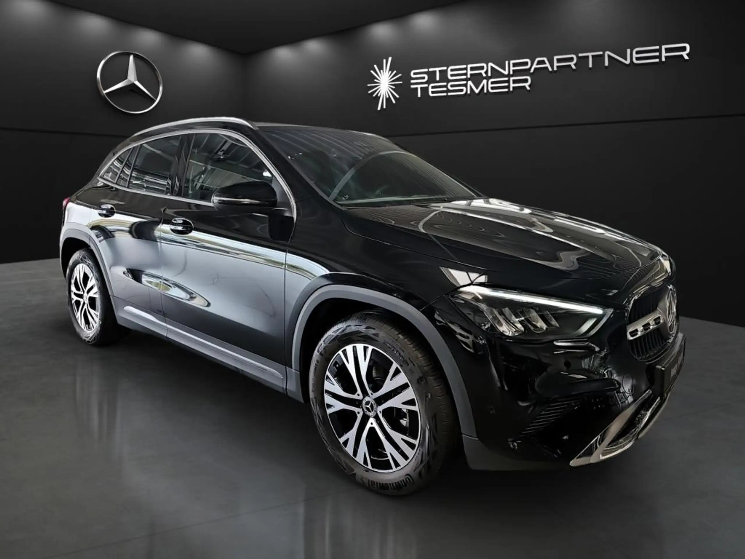 Mercedes-Benz - GLA 200