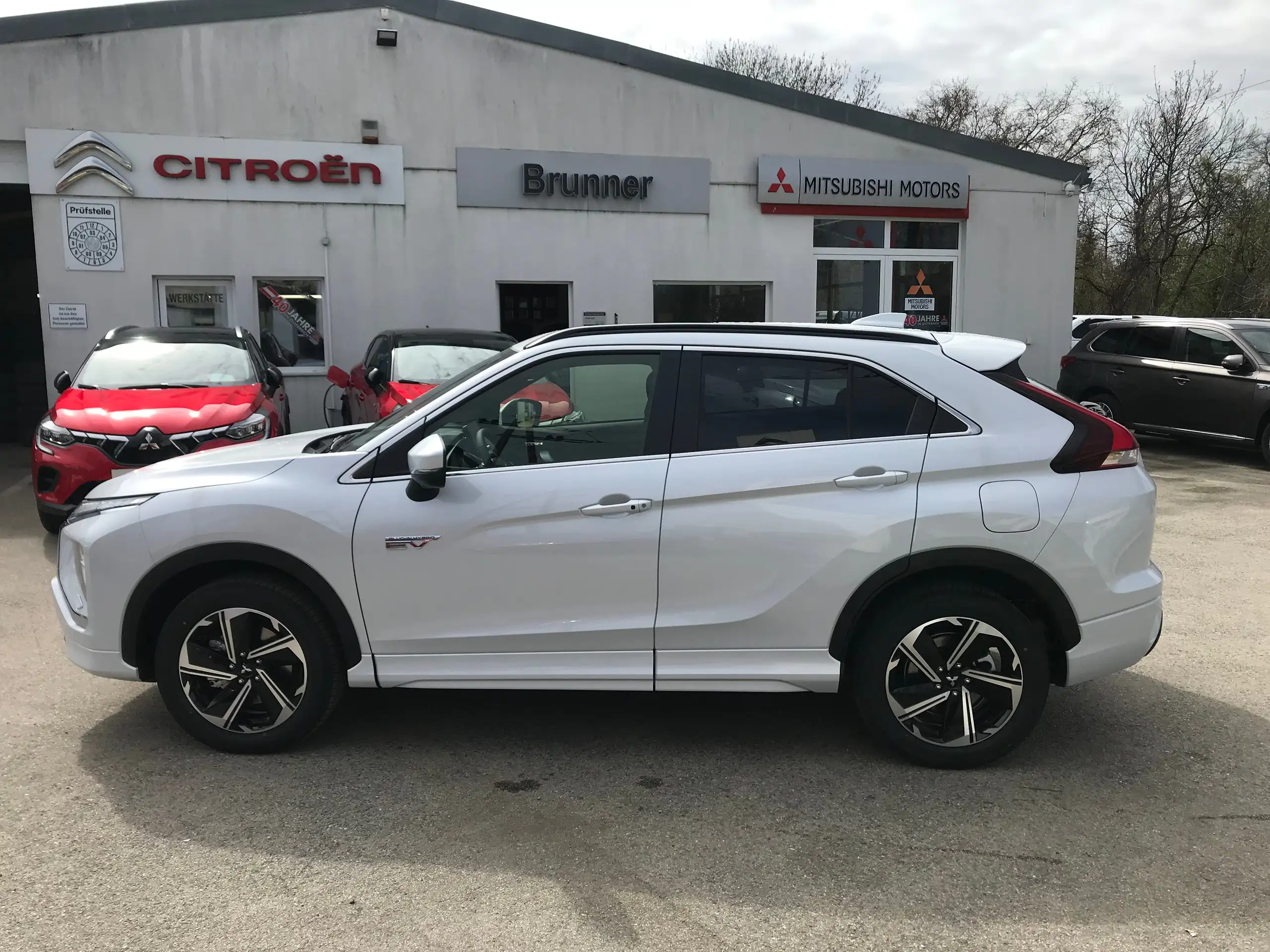 Mitsubishi - Eclipse Cross