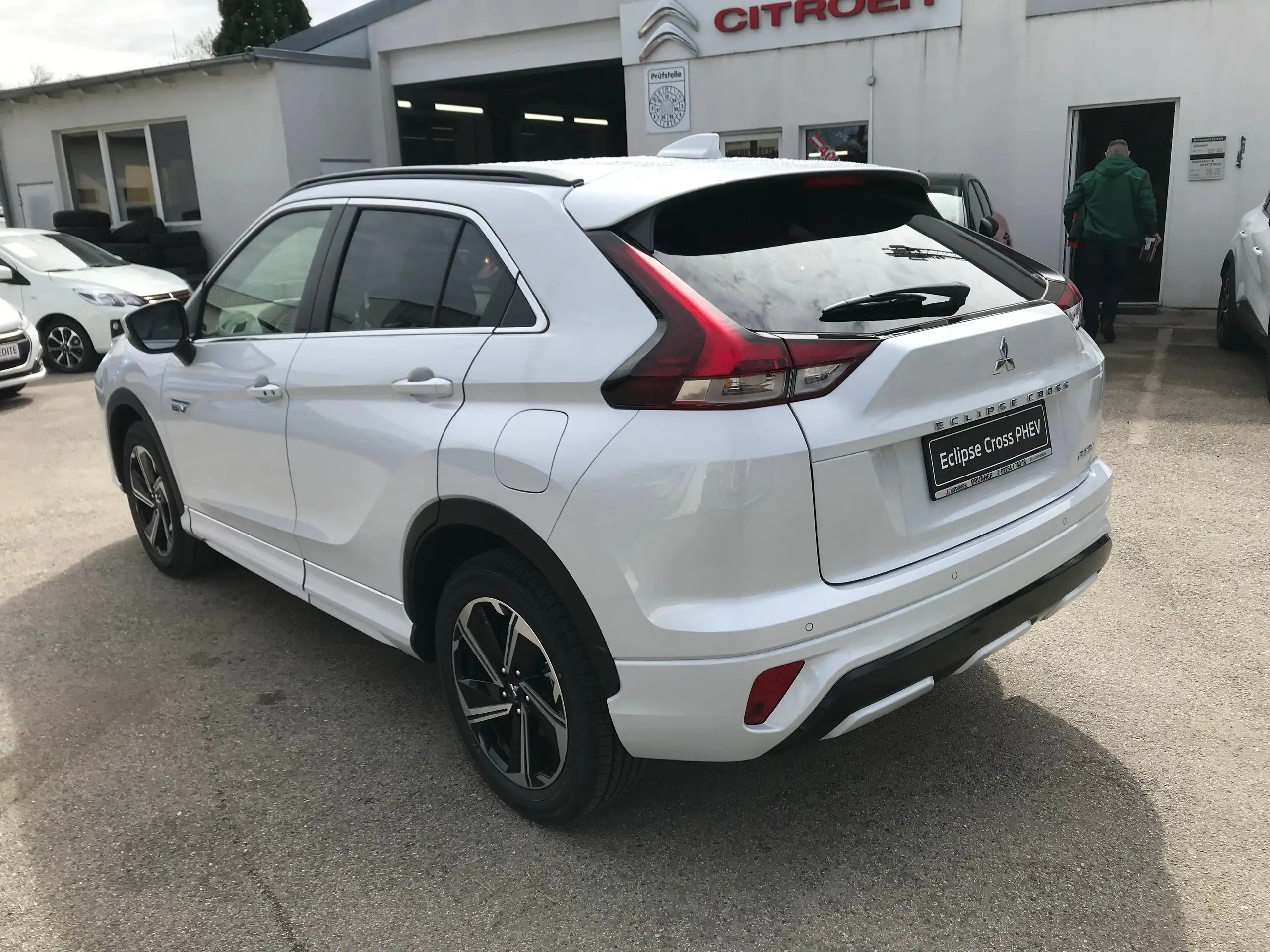 Mitsubishi - Eclipse Cross