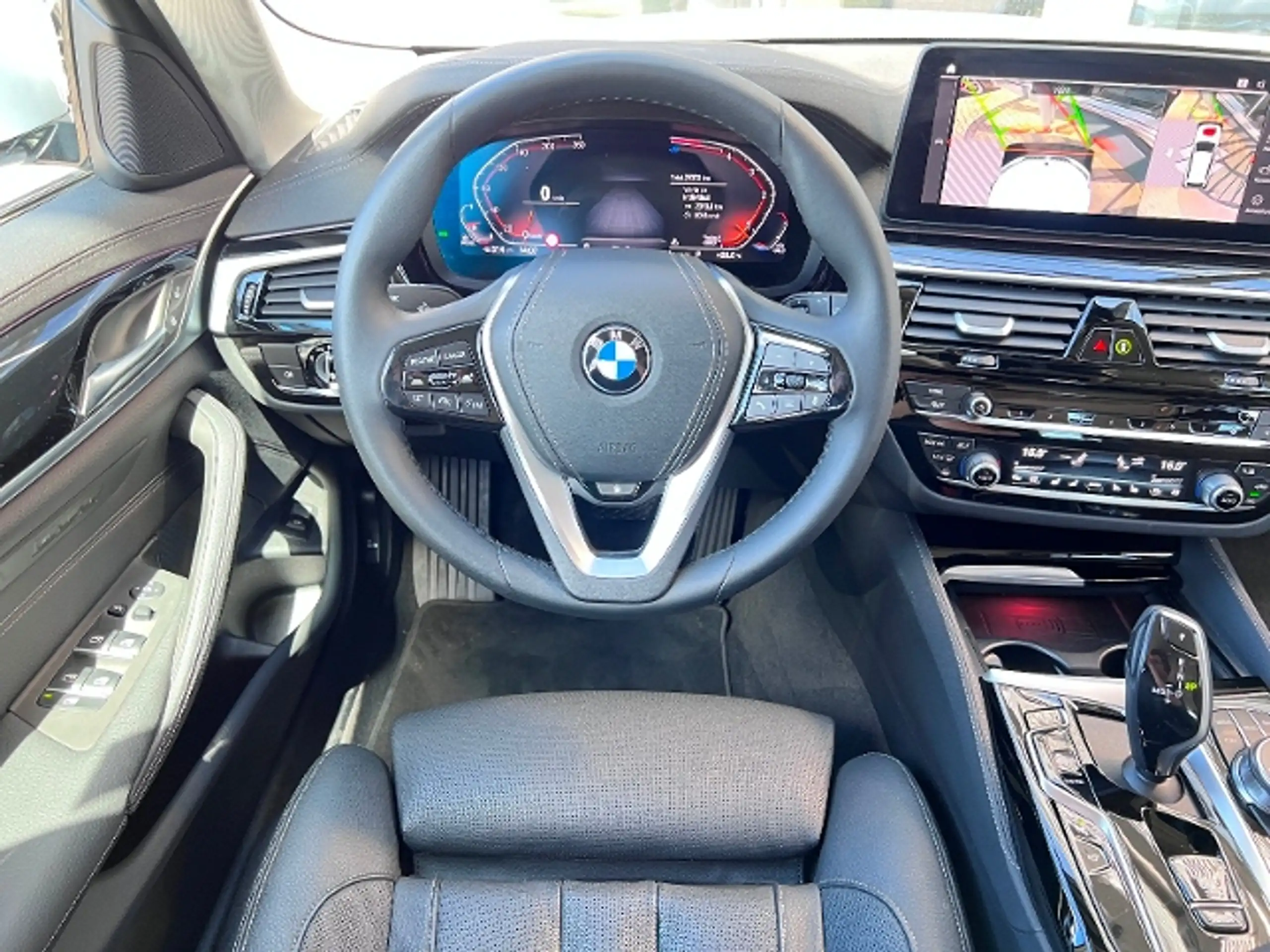 BMW - 520