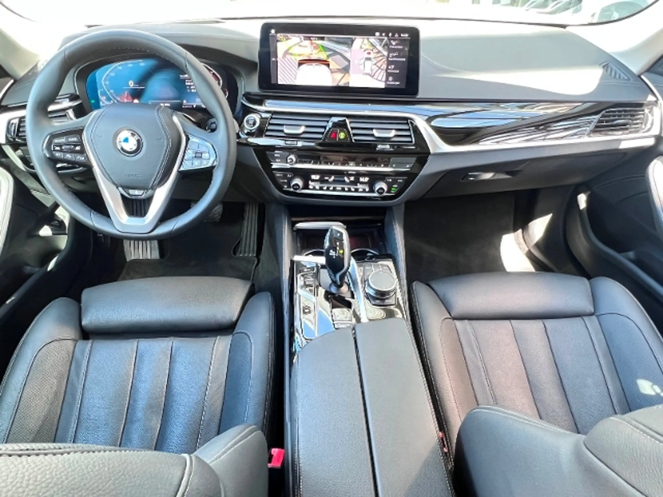 BMW - 520