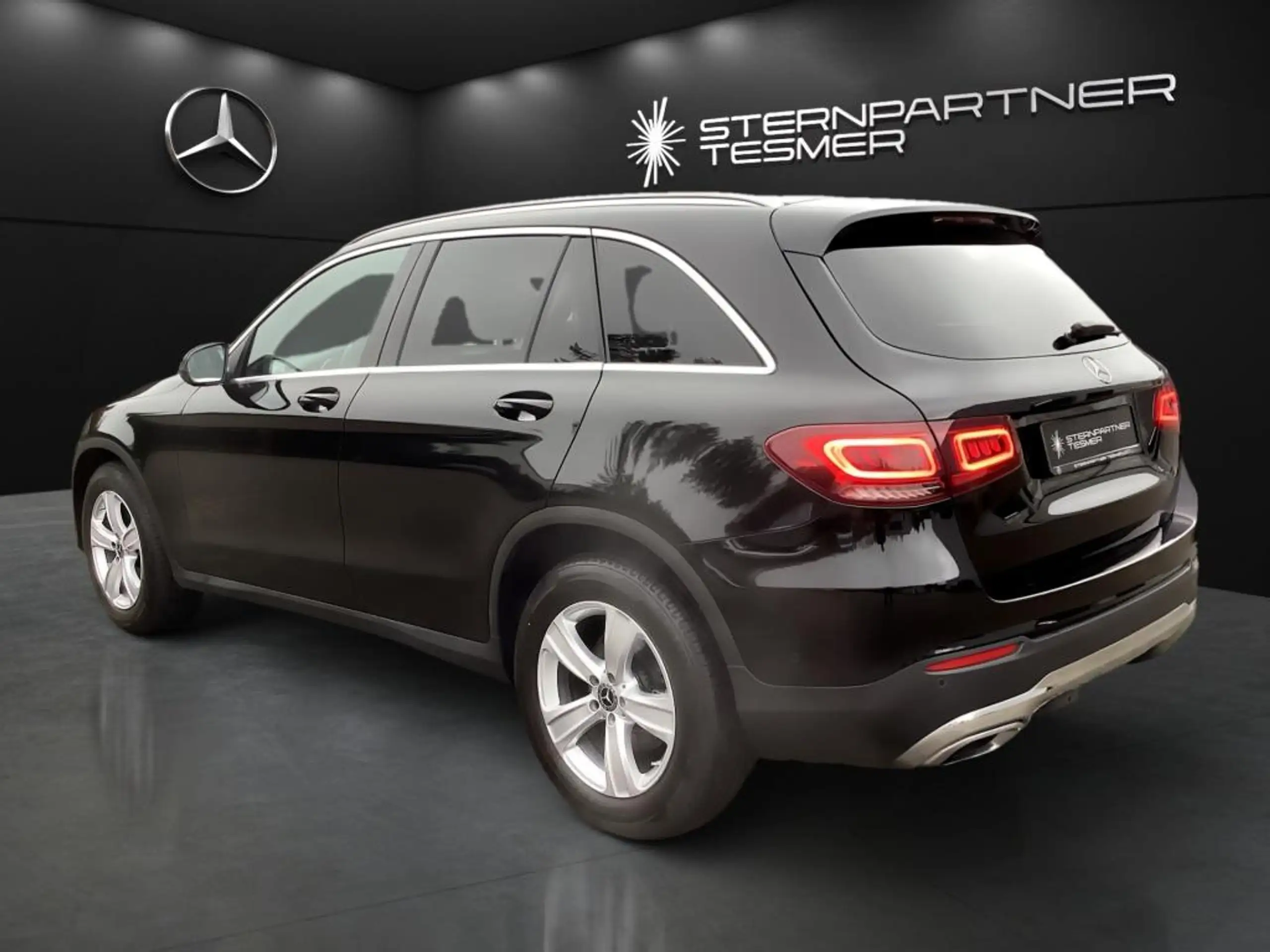 Mercedes-Benz - GLC 300