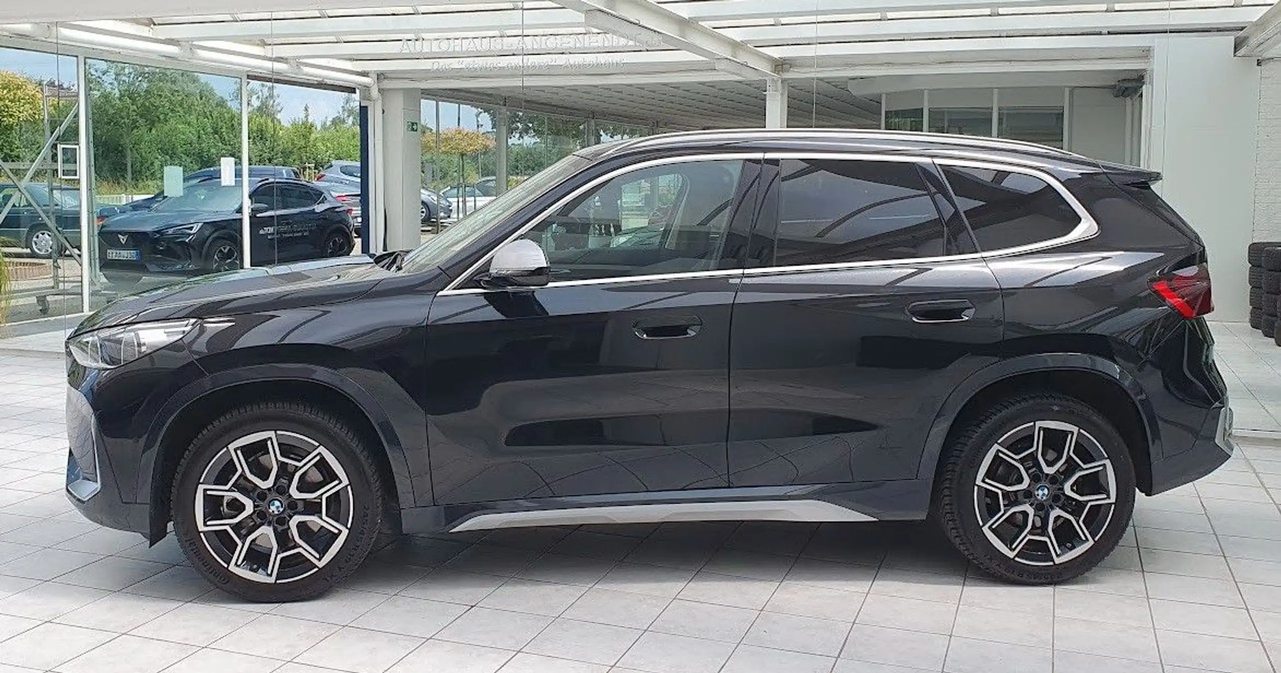 BMW - X1